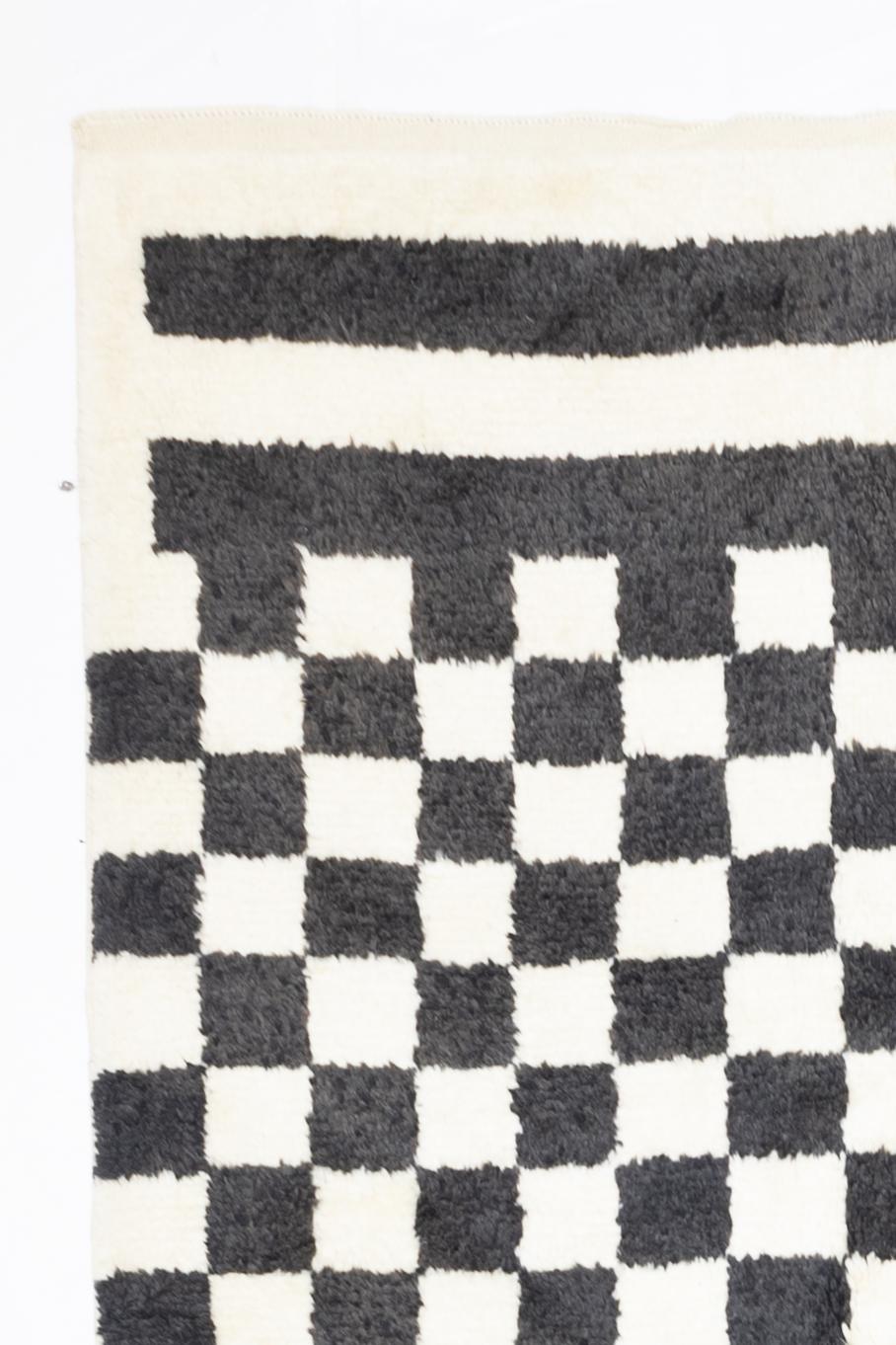 Fine Vintage Moroccan Wool Rug 9’2