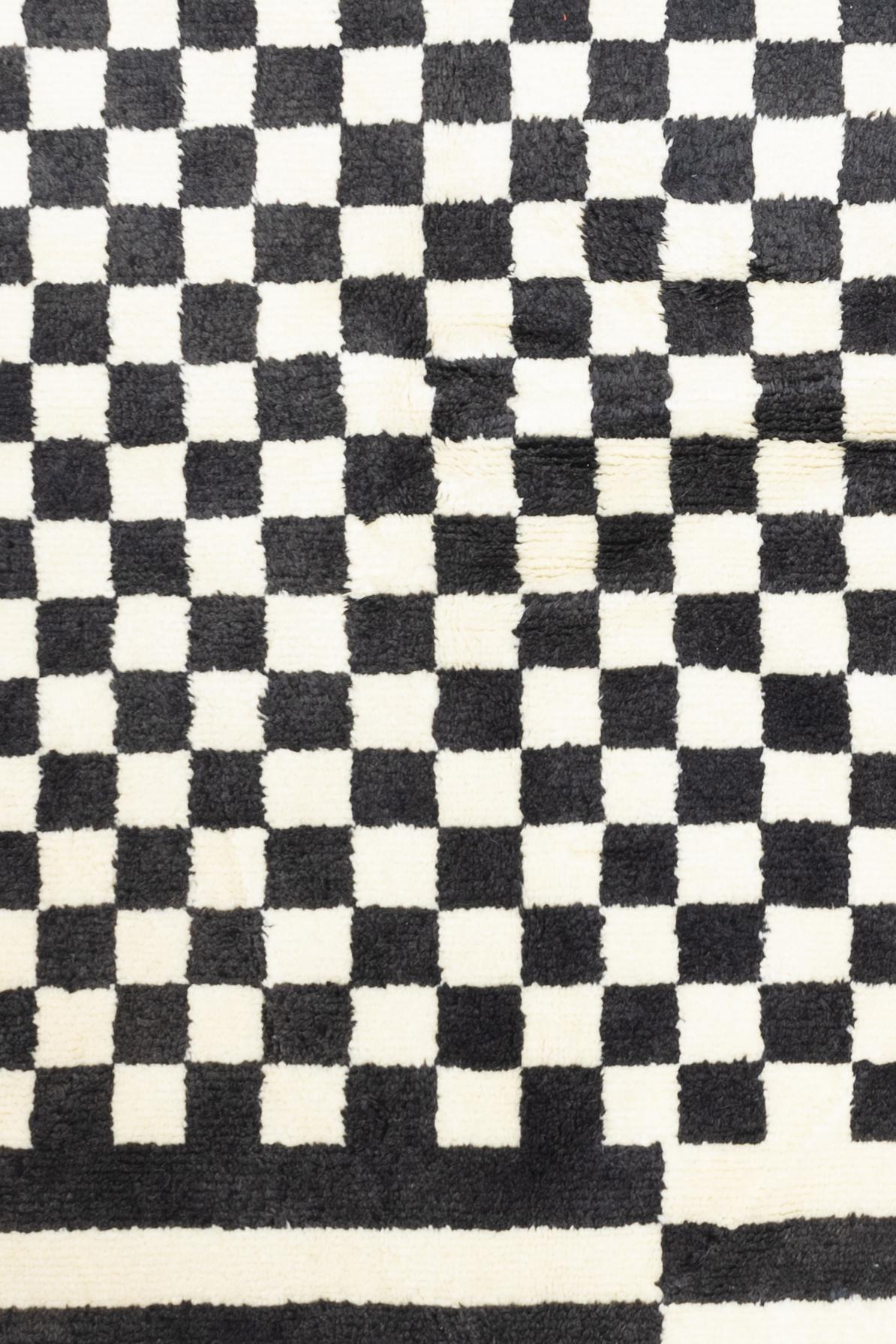 Fine Vintage Moroccan Wool Rug 9’2