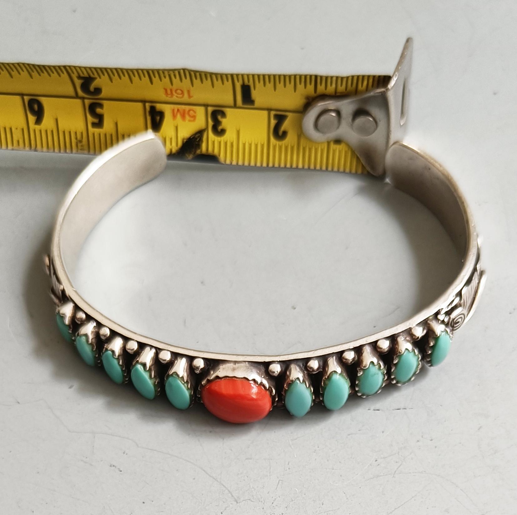 Bracciale Navajo d'epoca in argento con turchese In condizioni buone in vendita a London, GB