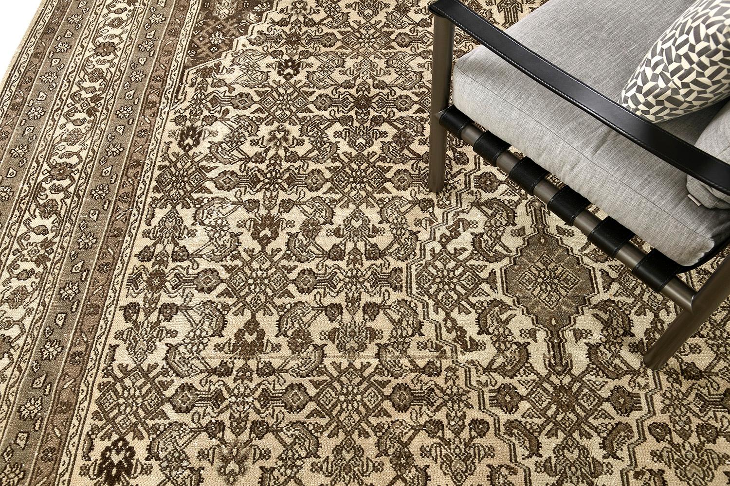 Hamedan is a pile woven that features a neutral color of embellishments and motifs that brings an impressive balance of Mid-Century Modern decor to Traditional Design. An interior that is perfectly assembled to create the best scenery for your