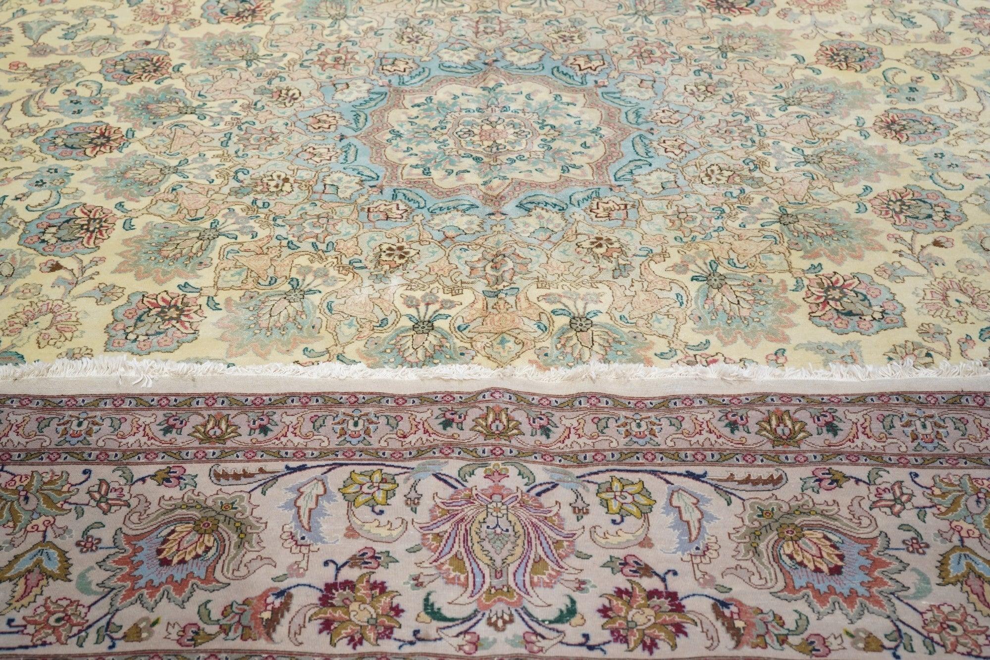 Fine Vintage Persian Kashan Rug 11'6'' x 17'10'' For Sale 4