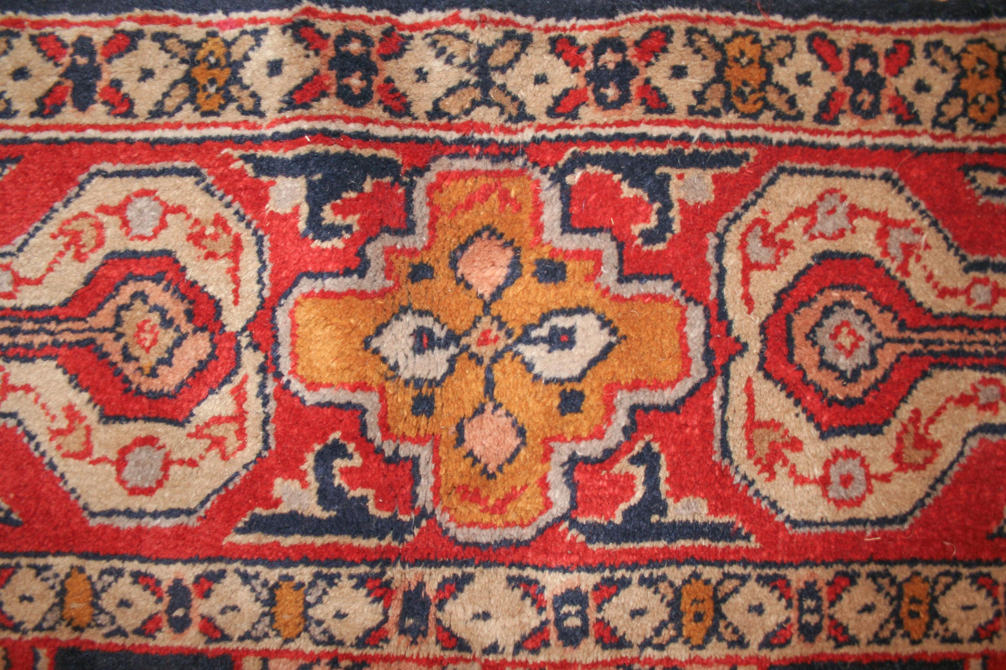 Fin du 20e siècle Tapis Shirvan caucasien à fond bleu avec motif sur toute la surface, taille de la pièce en vente