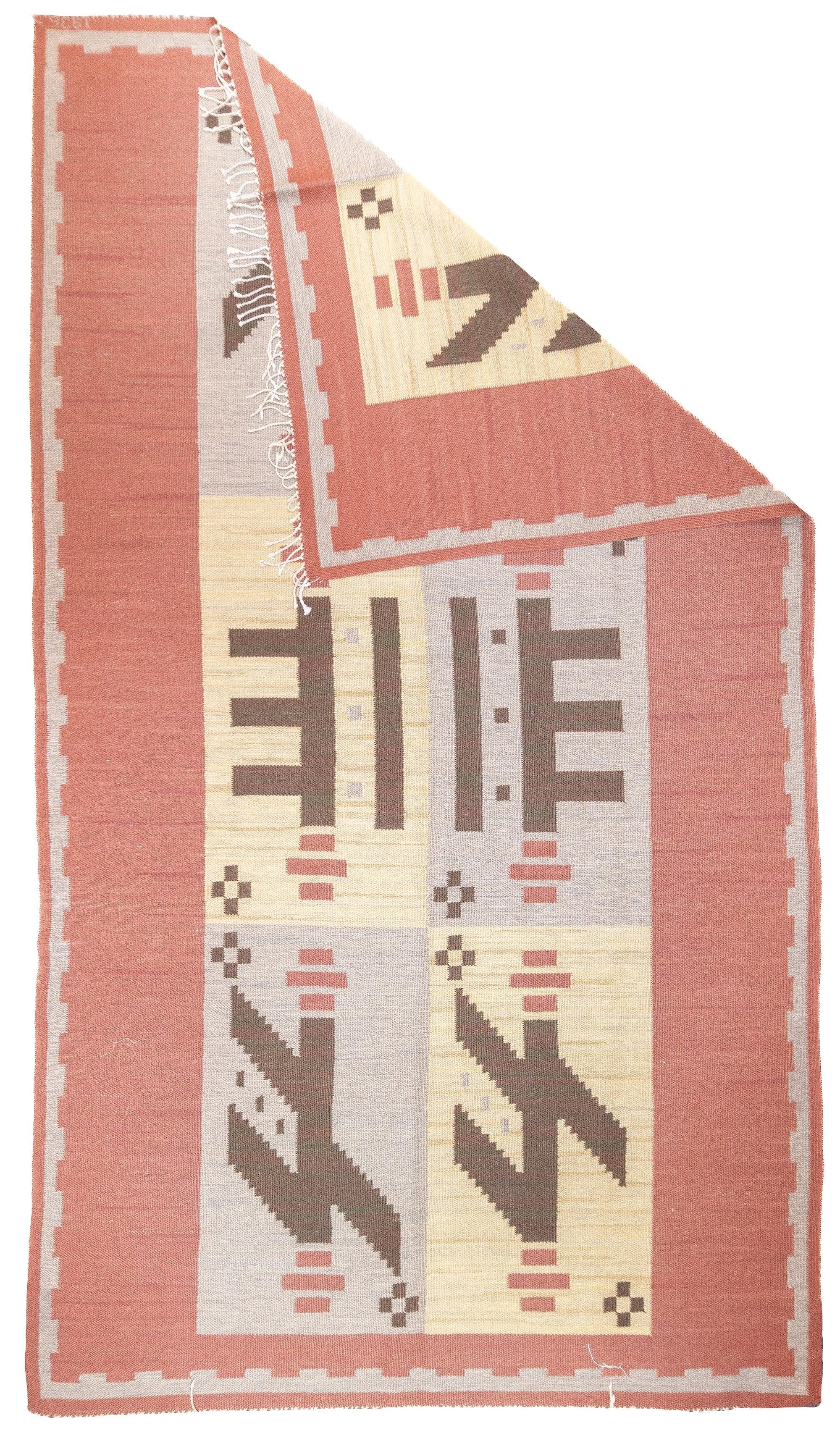 Vintage Rug & Kilim suédois à tissage plat 5'9'' x 10'3''.  Une technique plutôt qu'un type de tapis. Les techniques sont les suivantes : tapisserie à fente, trame partagée, emboîtement de trame simple ou double. Se réfère également aux bandes de
