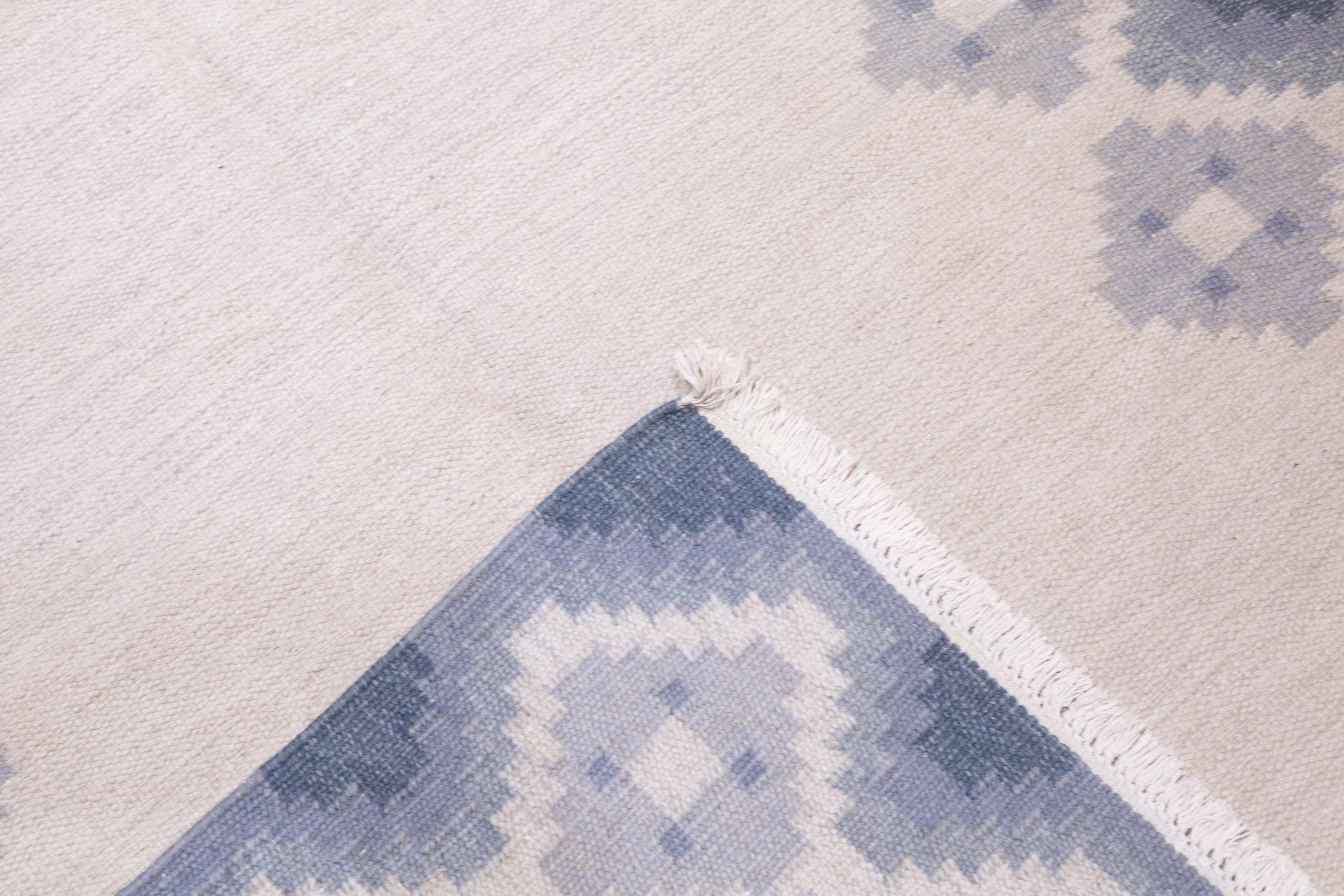 Fina Alfombra Kilim Sueca Vintage 4'1'' x 5'8'' en venta 2