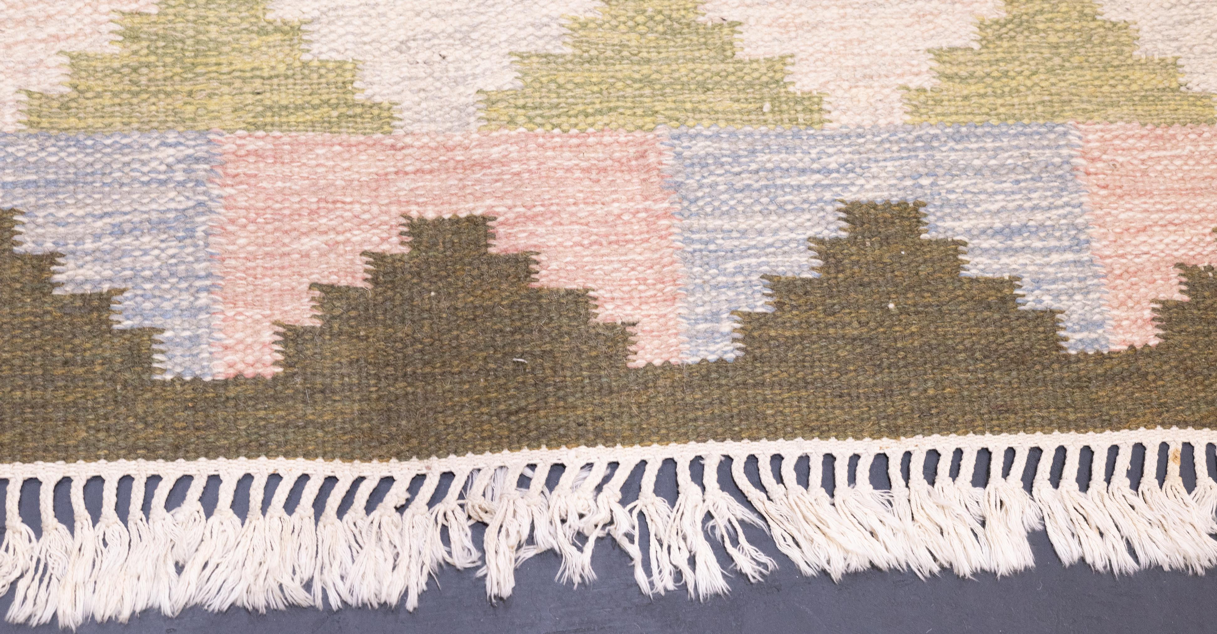 20th Century Fine Vintage Swedish Kilim Rug 4'6'' x 5'5'' For Sale