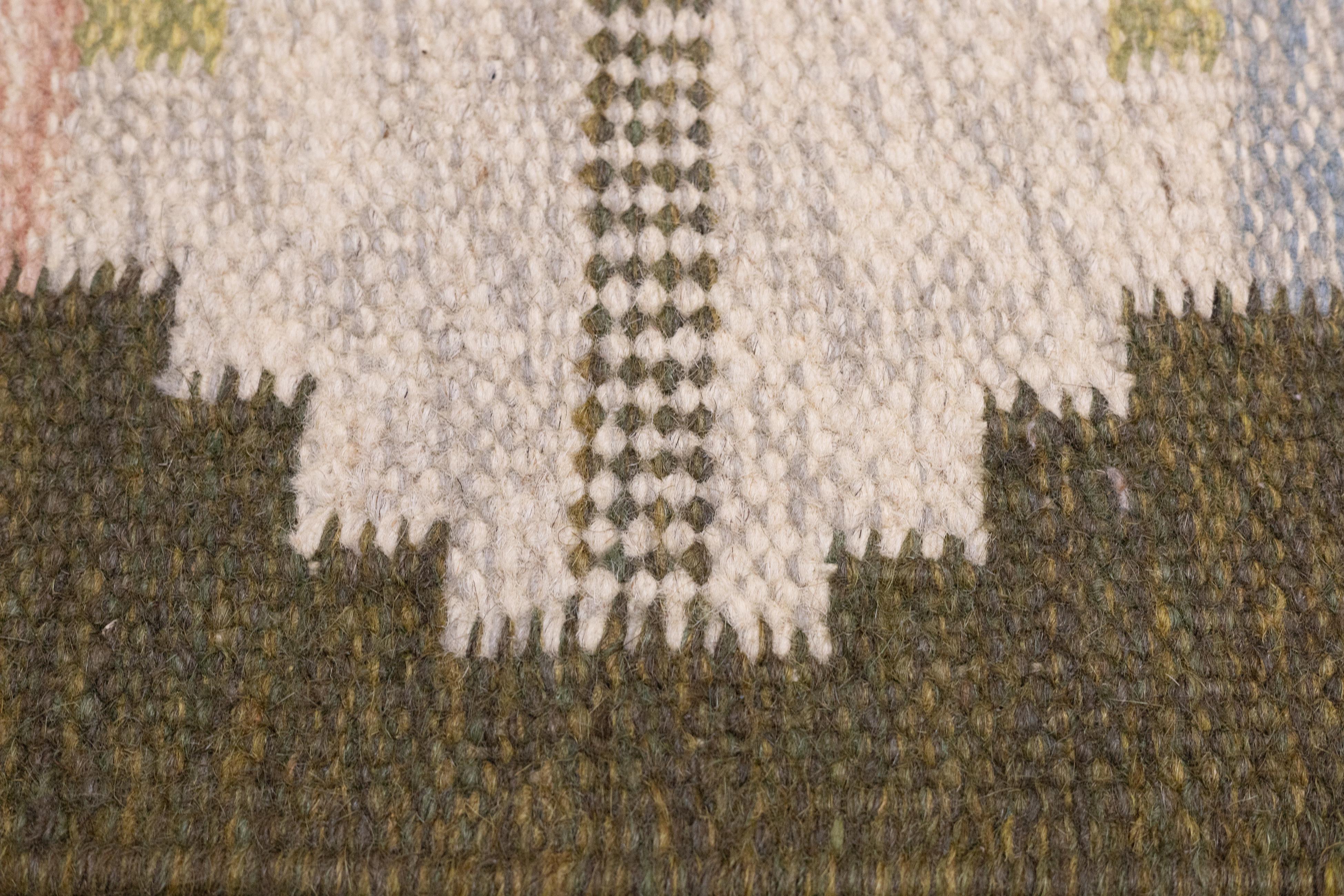 Fine Vintage Swedish Kilim Rug 4'6'' x 5'5'' For Sale 3