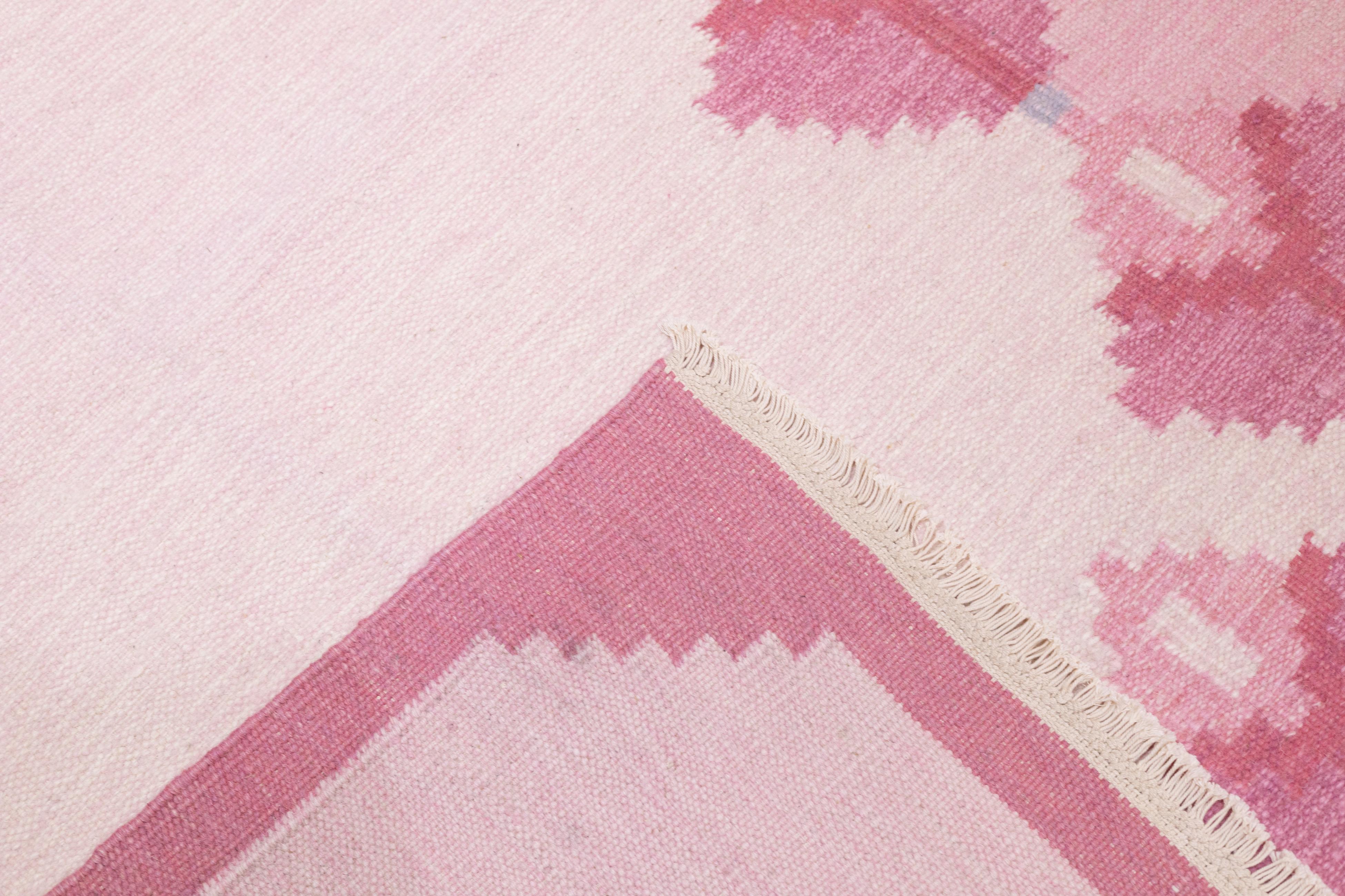 Fine Vintage Swedish Kilim Rug 4'6'' x 6'6'' For Sale 5