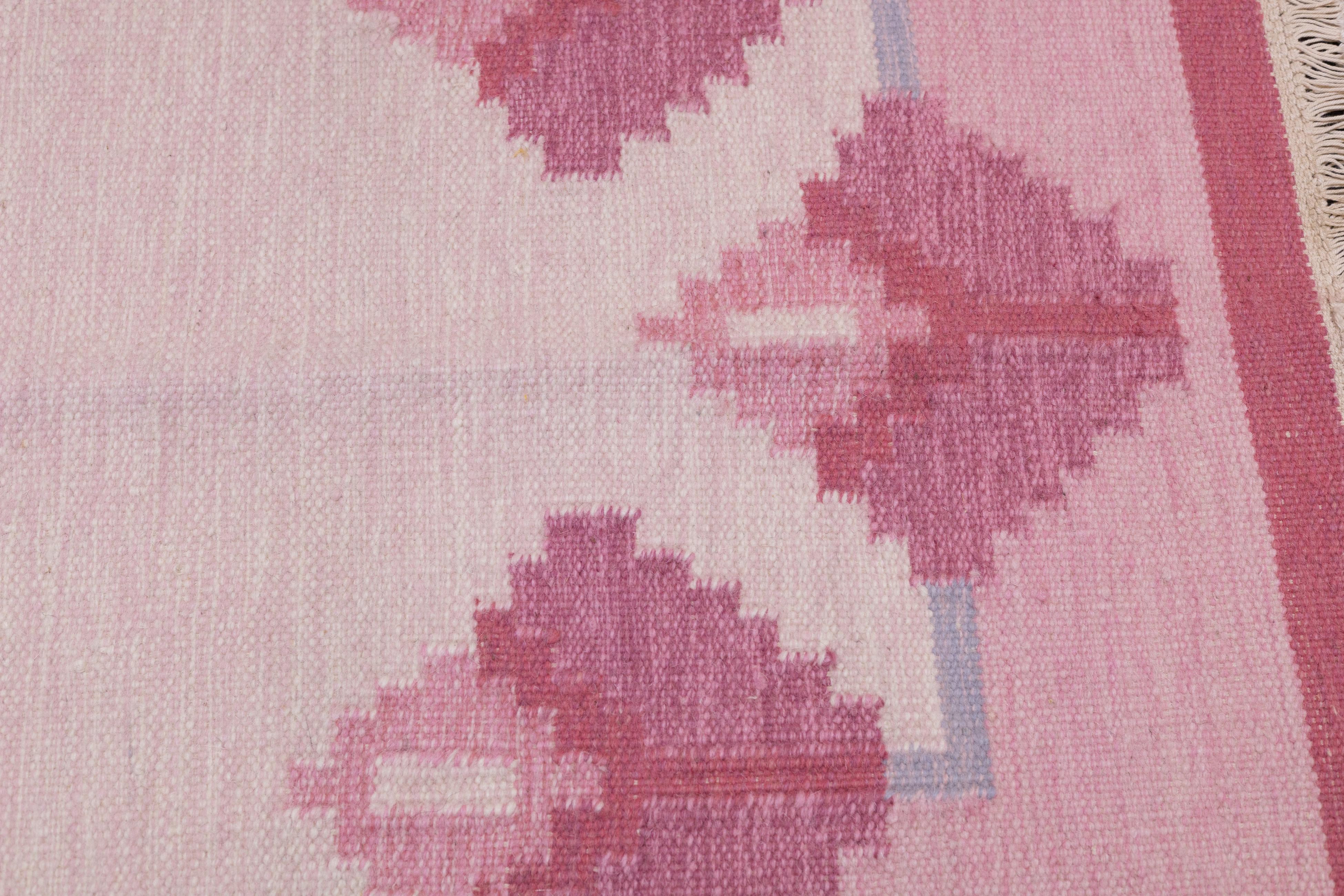 Fine Vintage Swedish Kilim Rug 4'6'' x 6'6'' For Sale 1