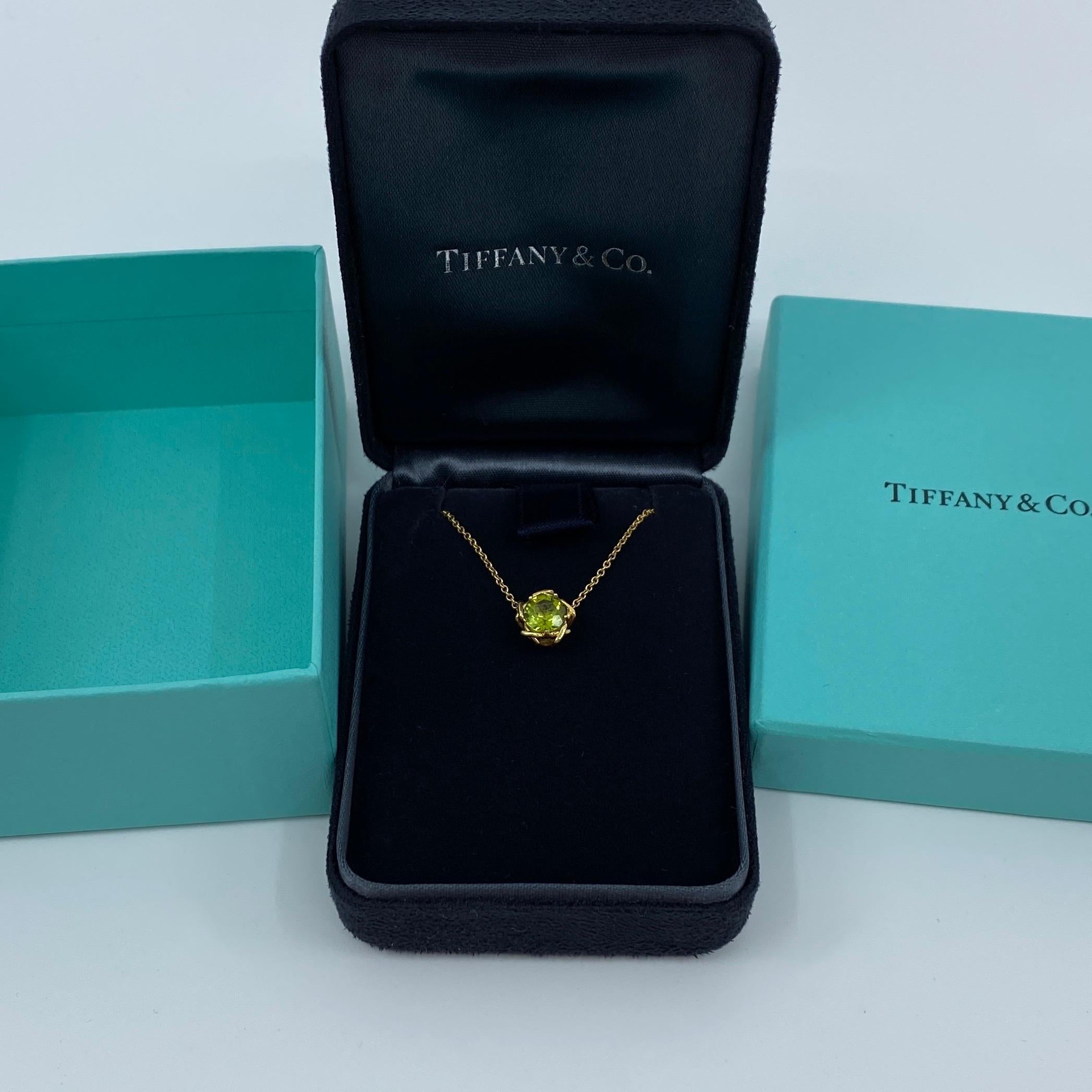 Fine Vintage Tiffany & Co. Round Cut Peridot 18k Yellow Gold Pendant Necklace 6