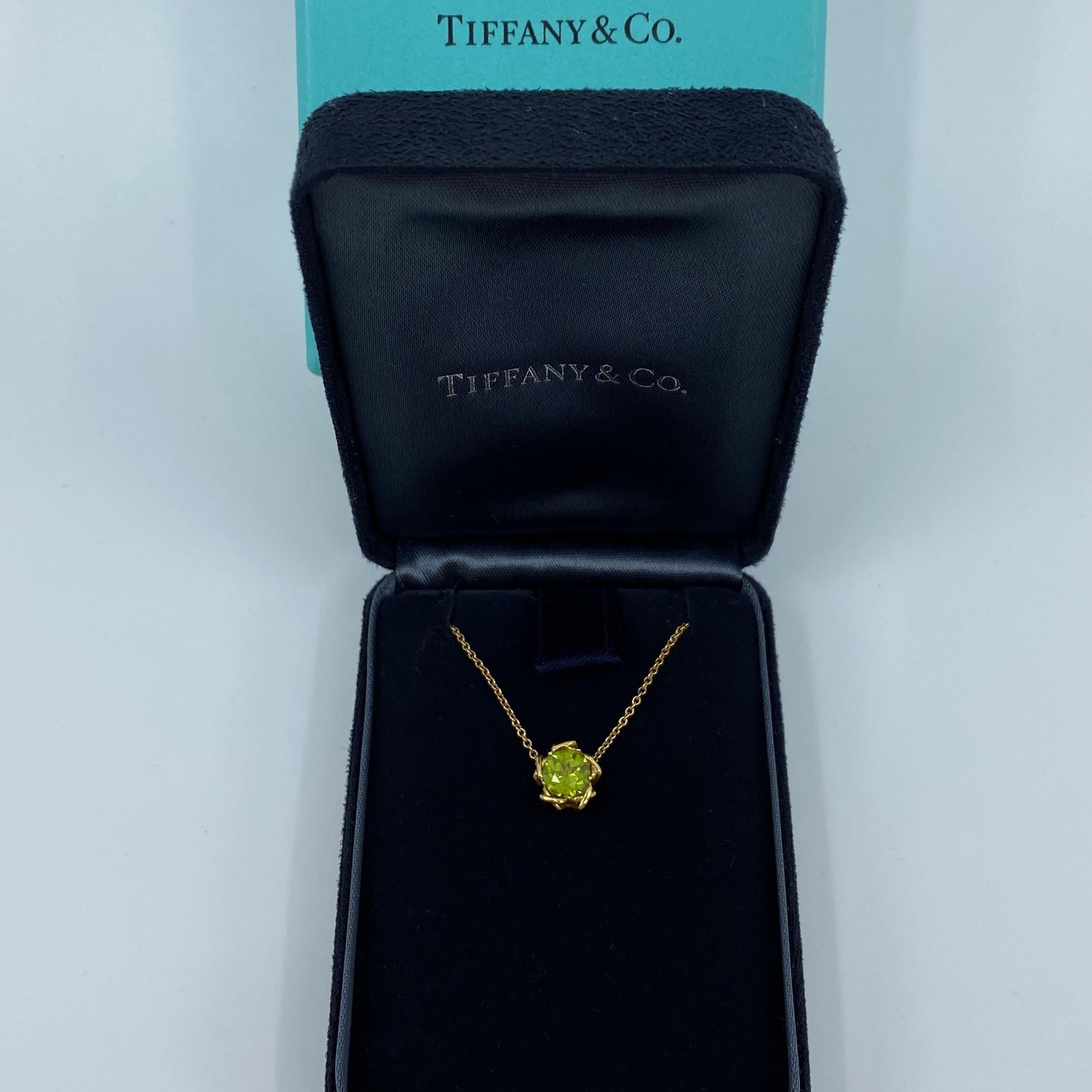 vintage peridot pendant