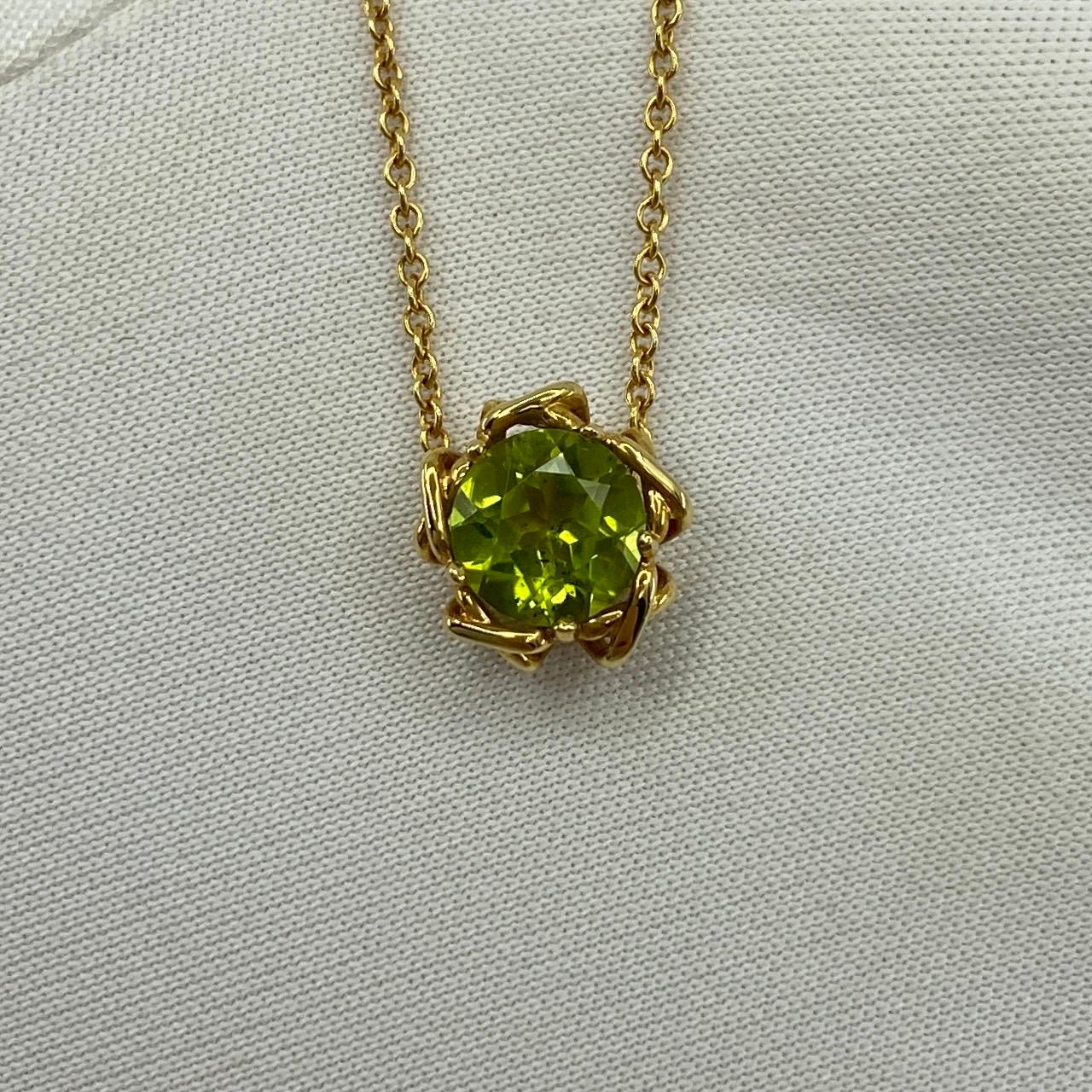 Women's Fine Vintage Tiffany & Co. Round Cut Peridot 18k Yellow Gold Pendant Necklace