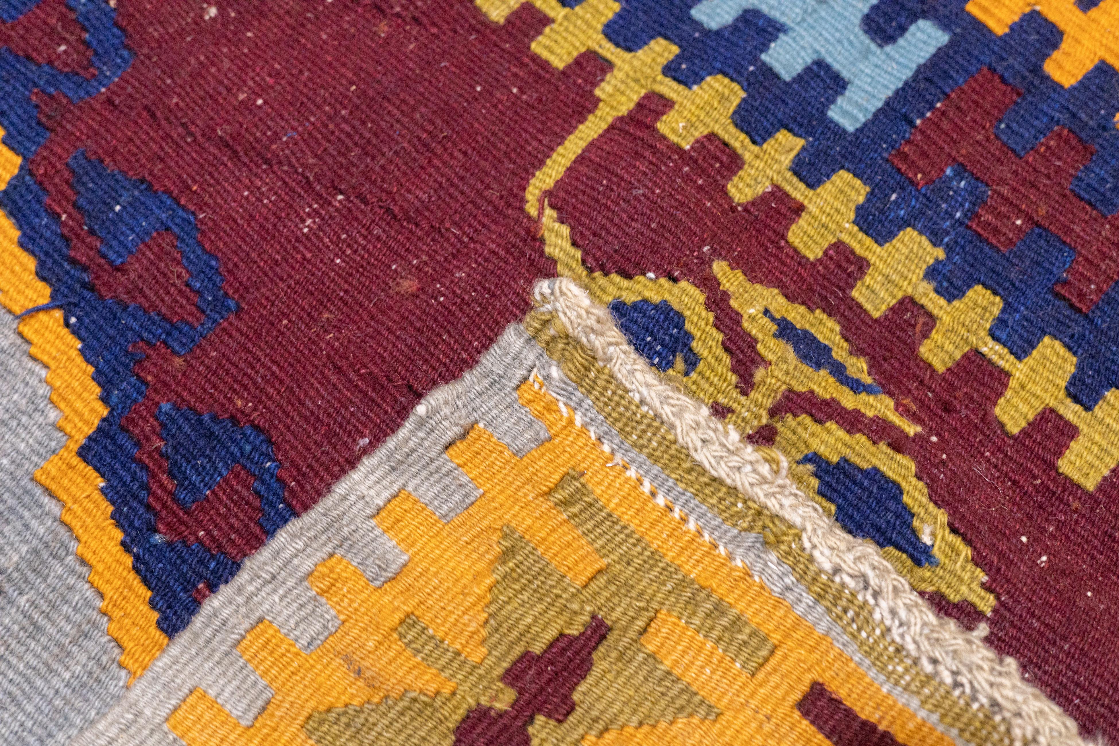 Fina Alfombra de Lana Kilim Turca Vintage de Anatolia 3'6'' x 4'10'' en venta 6