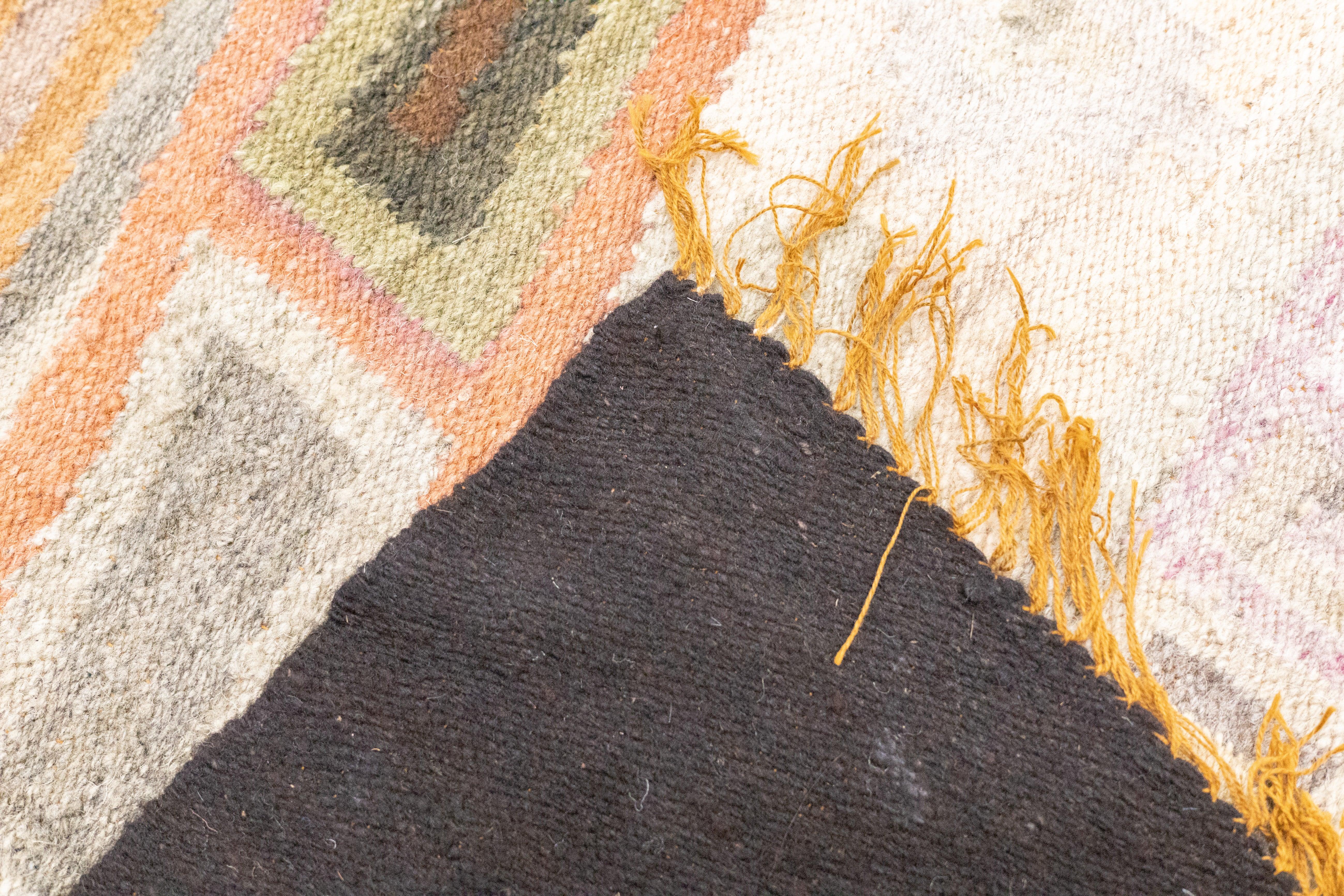 Fine Vintage Turkish Kilim Rug  4'0