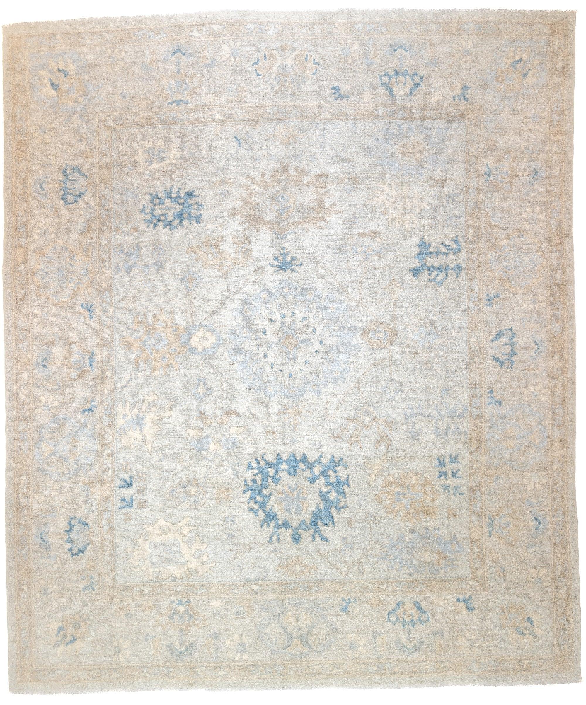 Fine Vintage Turkish Oushak Wool Rug 8'1'' x 9'7'' In Good Condition For Sale In New York, NY