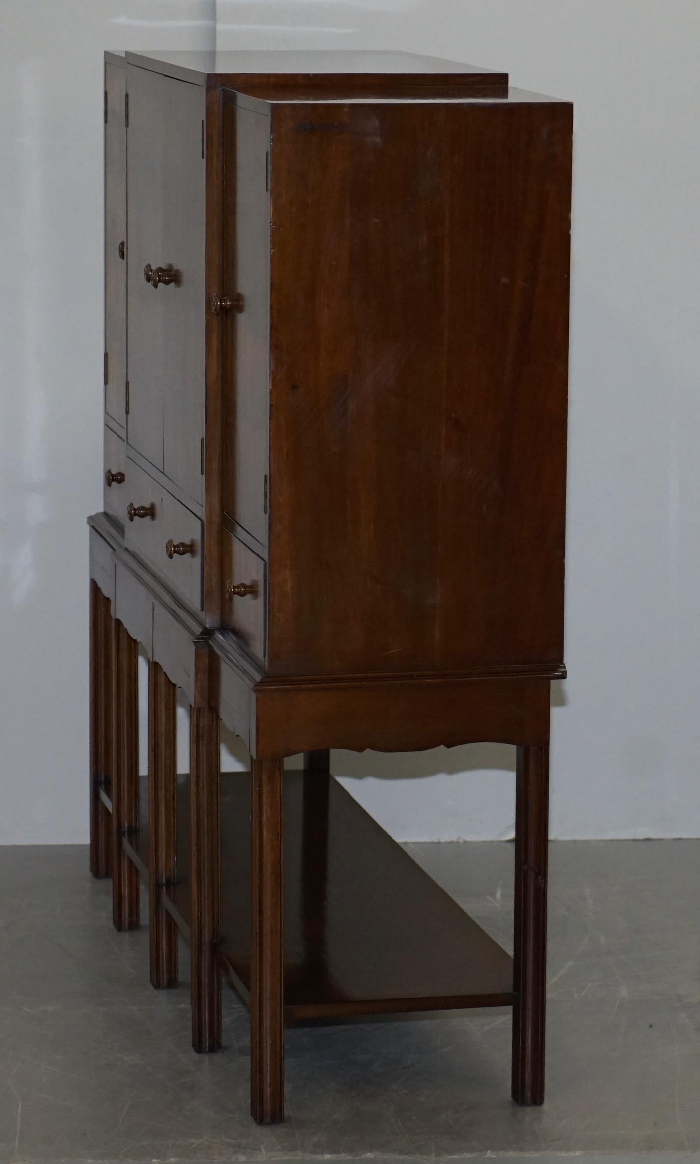 Fine Vintage Waring & Gillows Ltd Fully Stamped Flamed Hardwood Drinks Cabinet For Sale 8