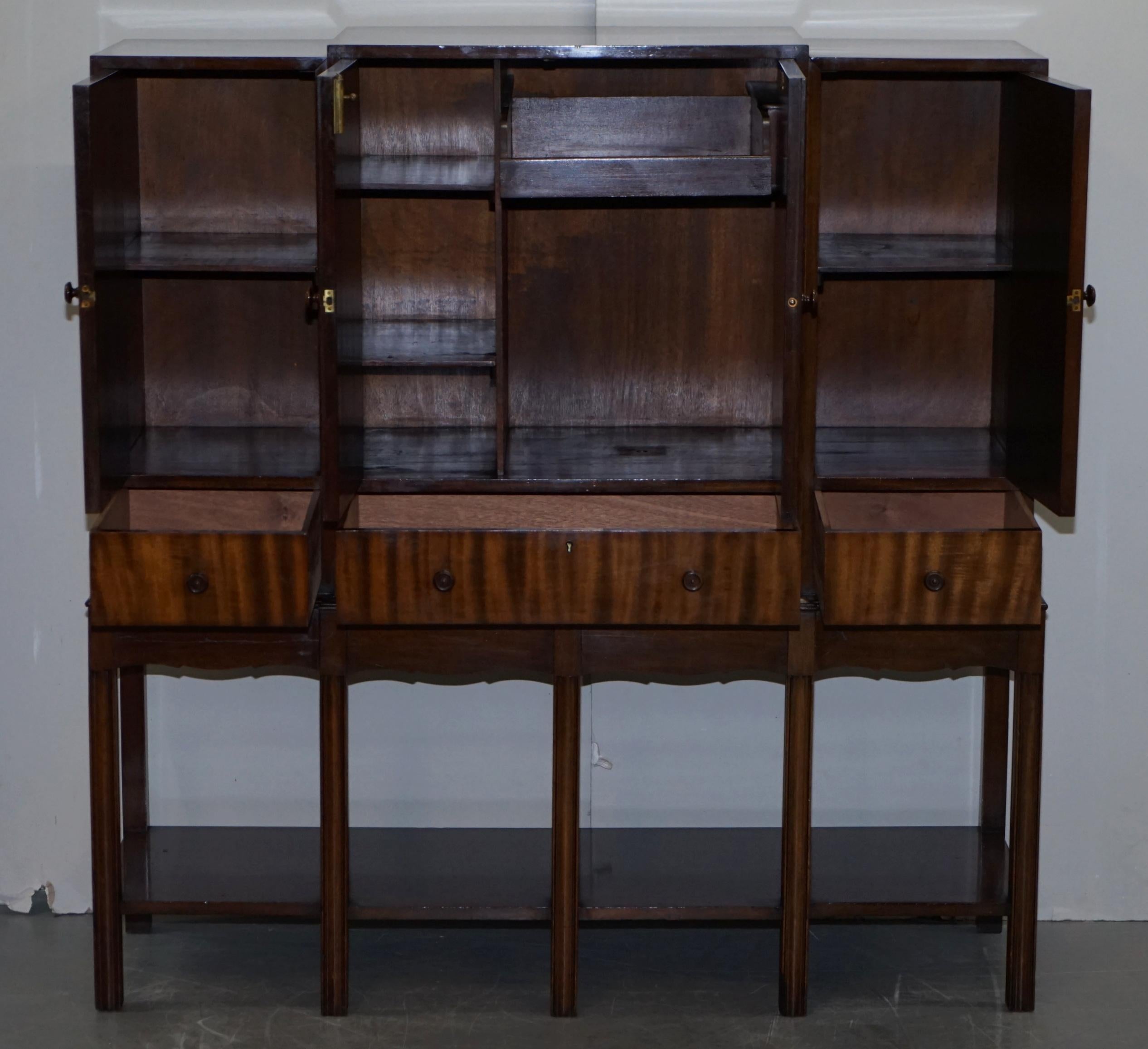 Fine Vintage Waring & Gillows Ltd Fully Stamped Flamed Hardwood Drinks Cabinet For Sale 9