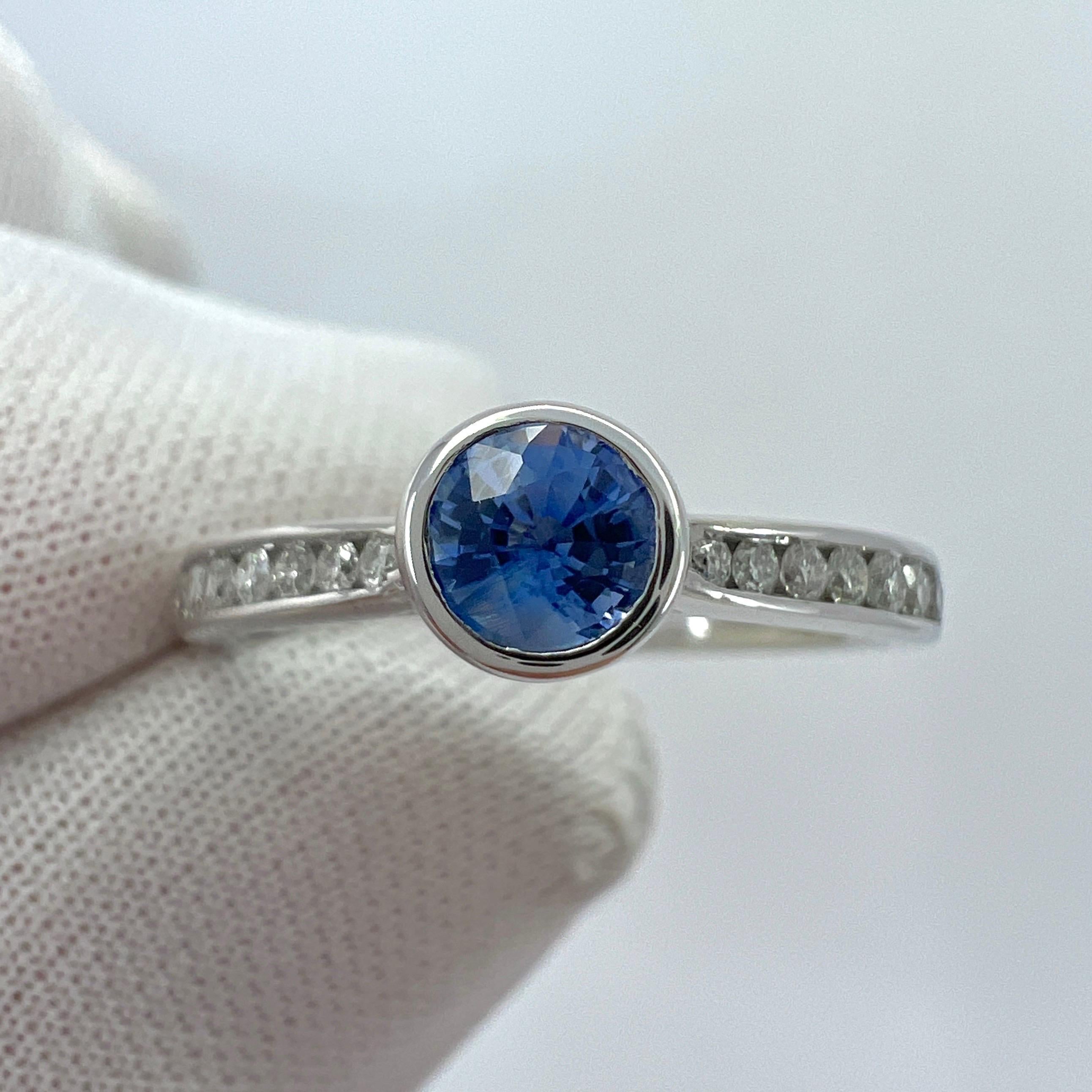 Fine Vivid Blue Round Cut Ceylon Sapphire Diamond White Gold Bezel Rubover Ring For Sale 3