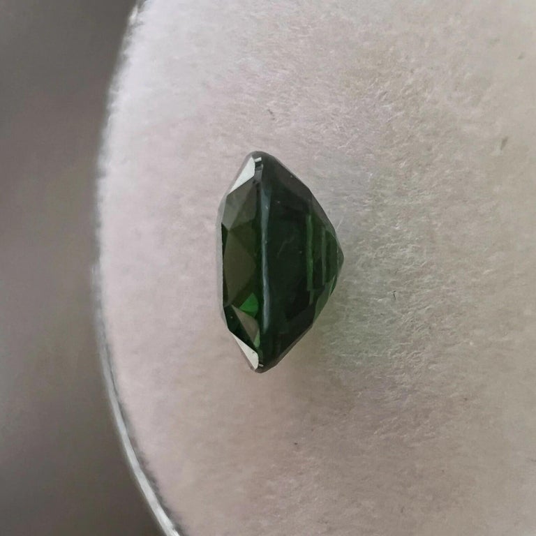 Grenat Tsavorite Vert Naturel 3.67 Carats Coussin - Certificat Inclus - Kenya
