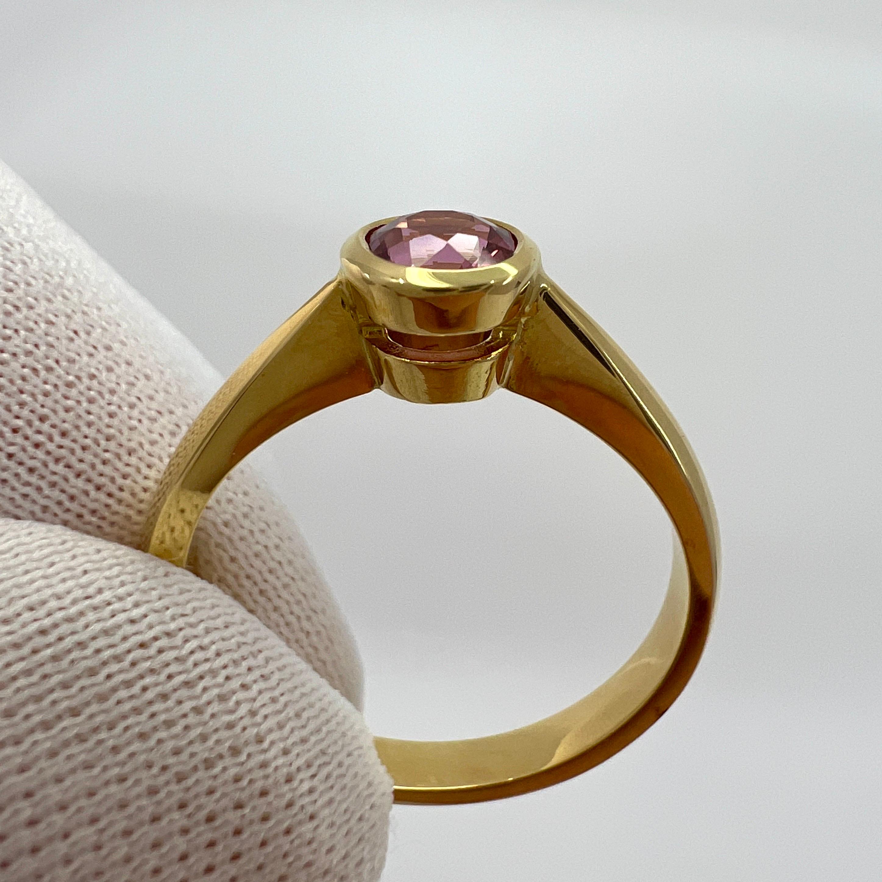 Fine Vivid Pink Sapphire Round Cut 18k Yellow Gold Solitaire Rubover Bezel Ring For Sale 1