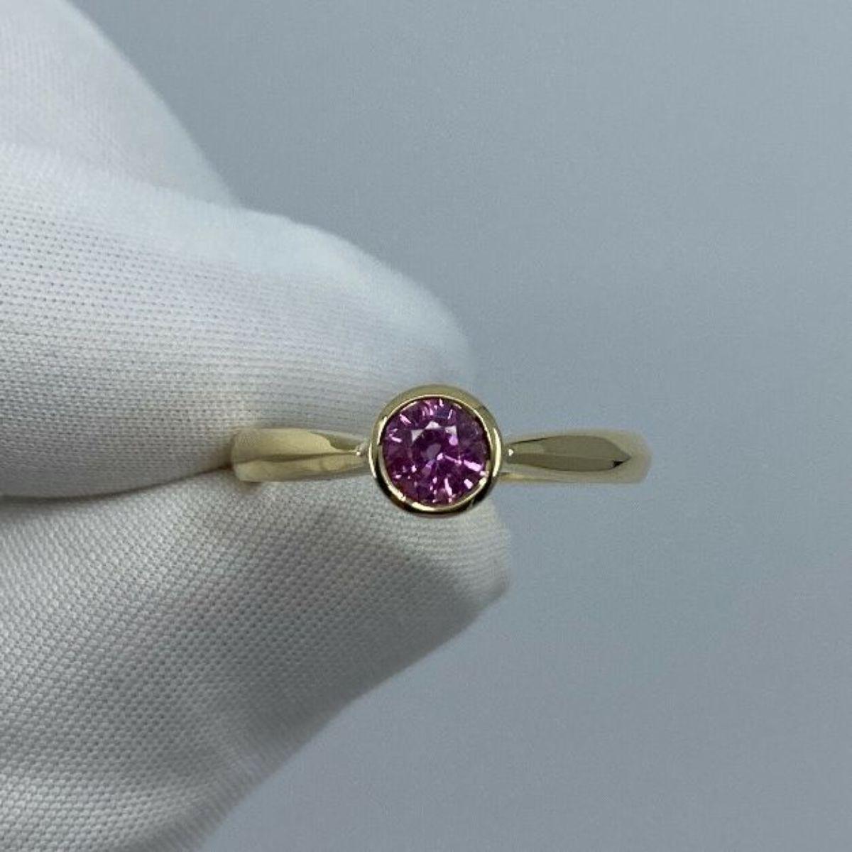 Fine Vivid Pink Sapphire Round Cut 18K Yellow Gold Solitaire Rubover Bezel Ring For Sale 5
