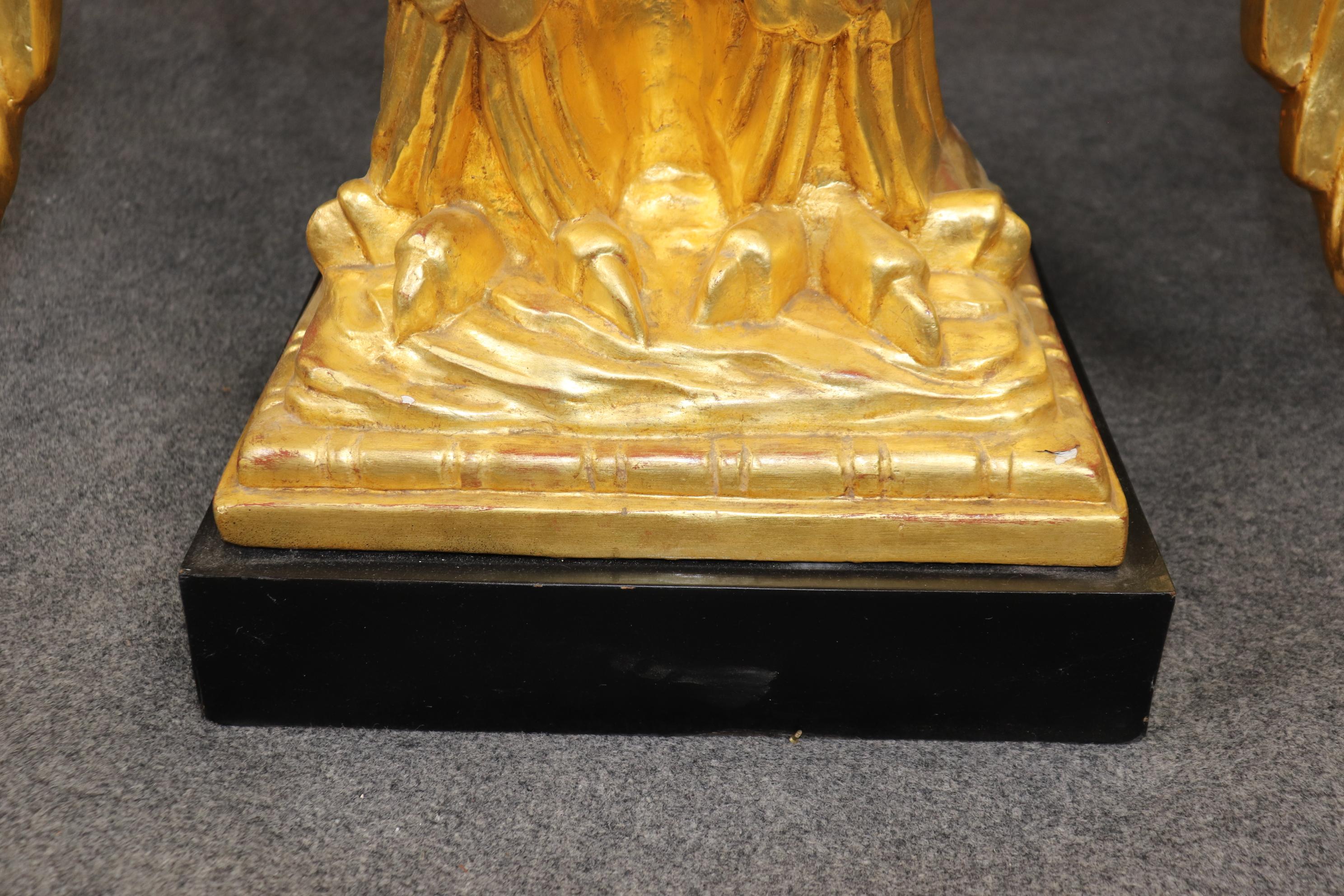 Table console aigle en noyer sculpté et faux marbre doré à l'eau de George II en vente 3