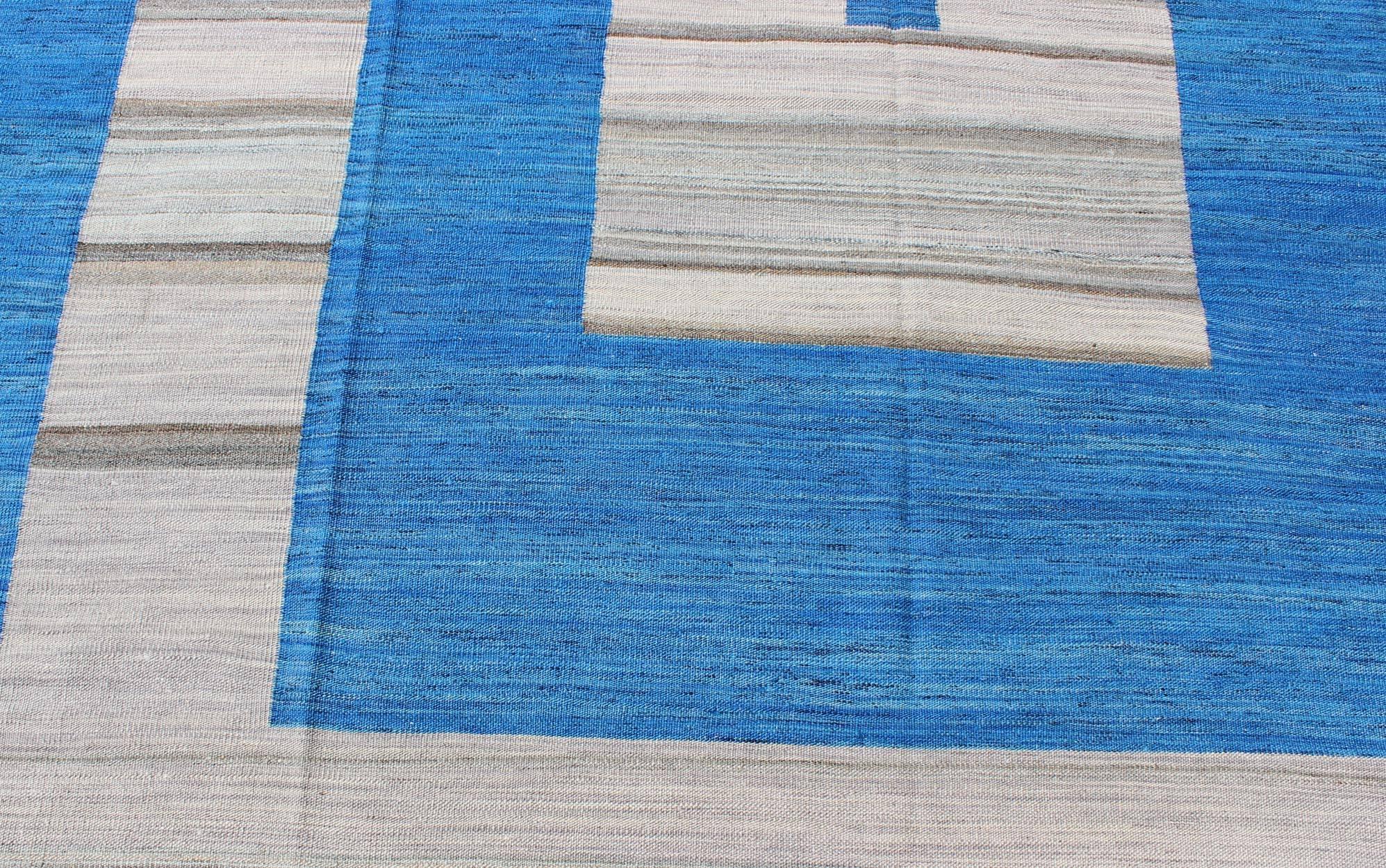 Fine Weave Kilim Rug with Large Modern Pattern in Cobalt Blue and Gray For Sale 2