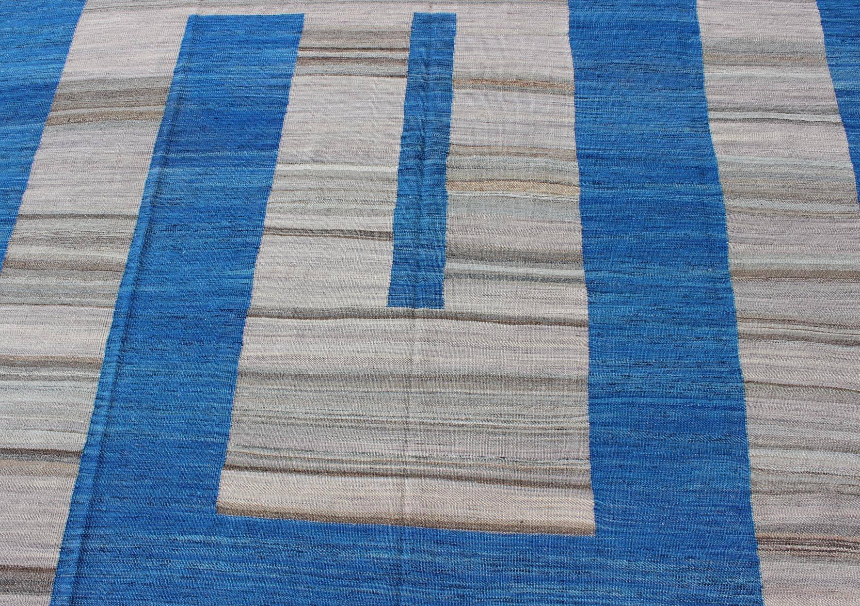 Fine Weave Kilim Rug with Large Modern Pattern in Cobalt Blue and Gray In Excellent Condition For Sale In Atlanta, GA