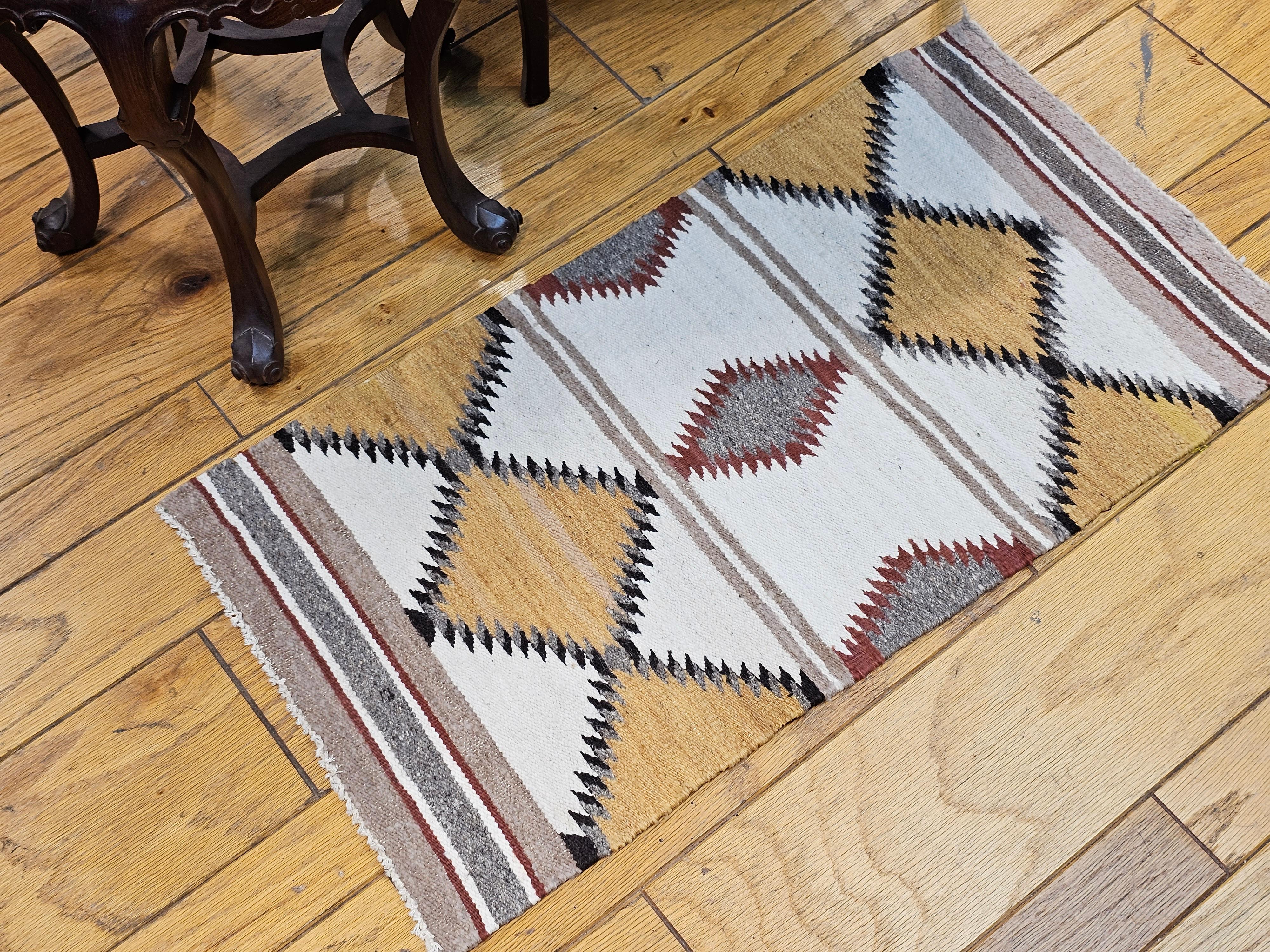 Vintage Native American Navajo Area Rug in Ivory, Gray, Brown, Black In Good Condition For Sale In Barrington, IL