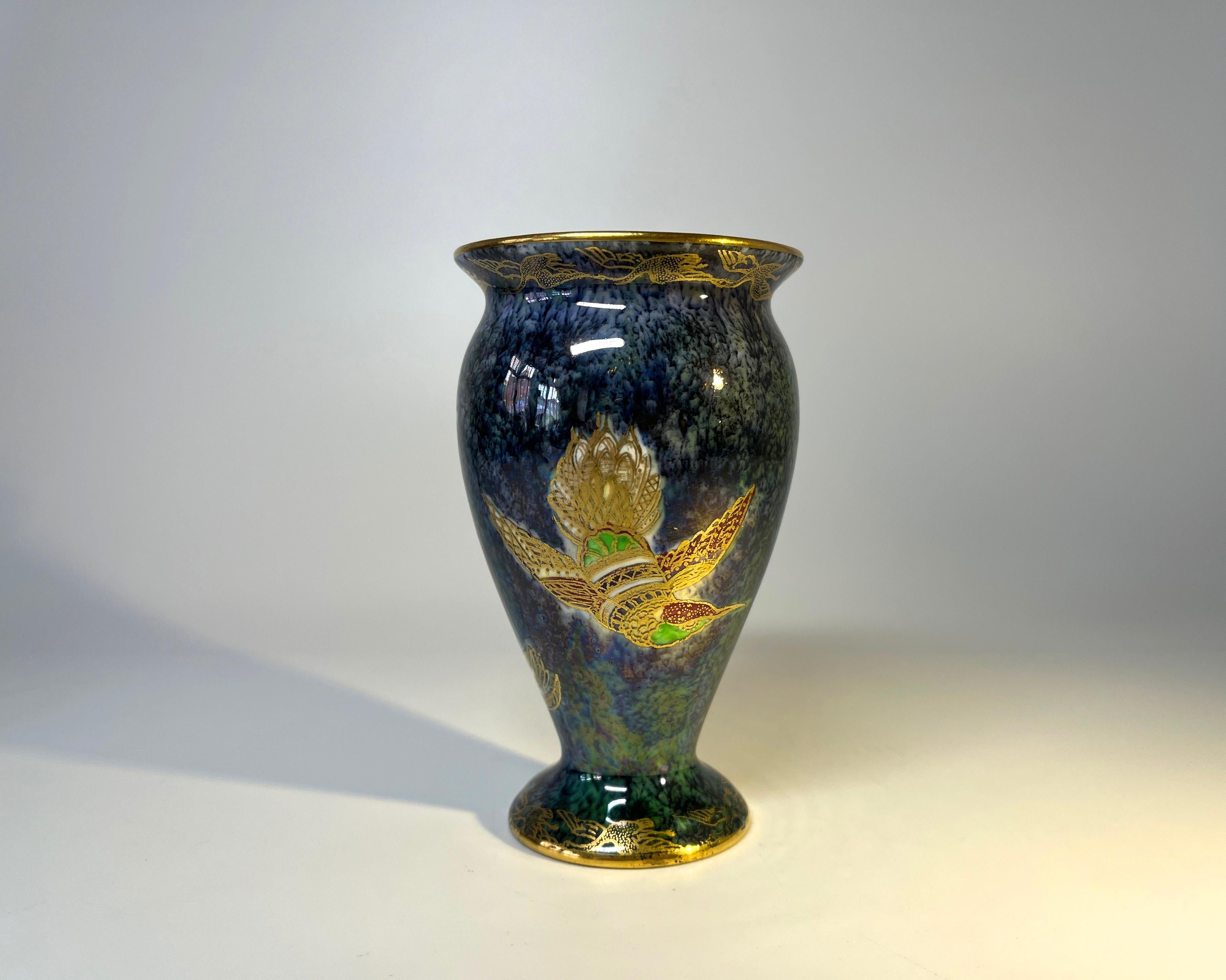Glazed Fine Wedgwood Ordinary Lustre Exotic Gilded Birds Baluster Vase #Z5986 For Sale