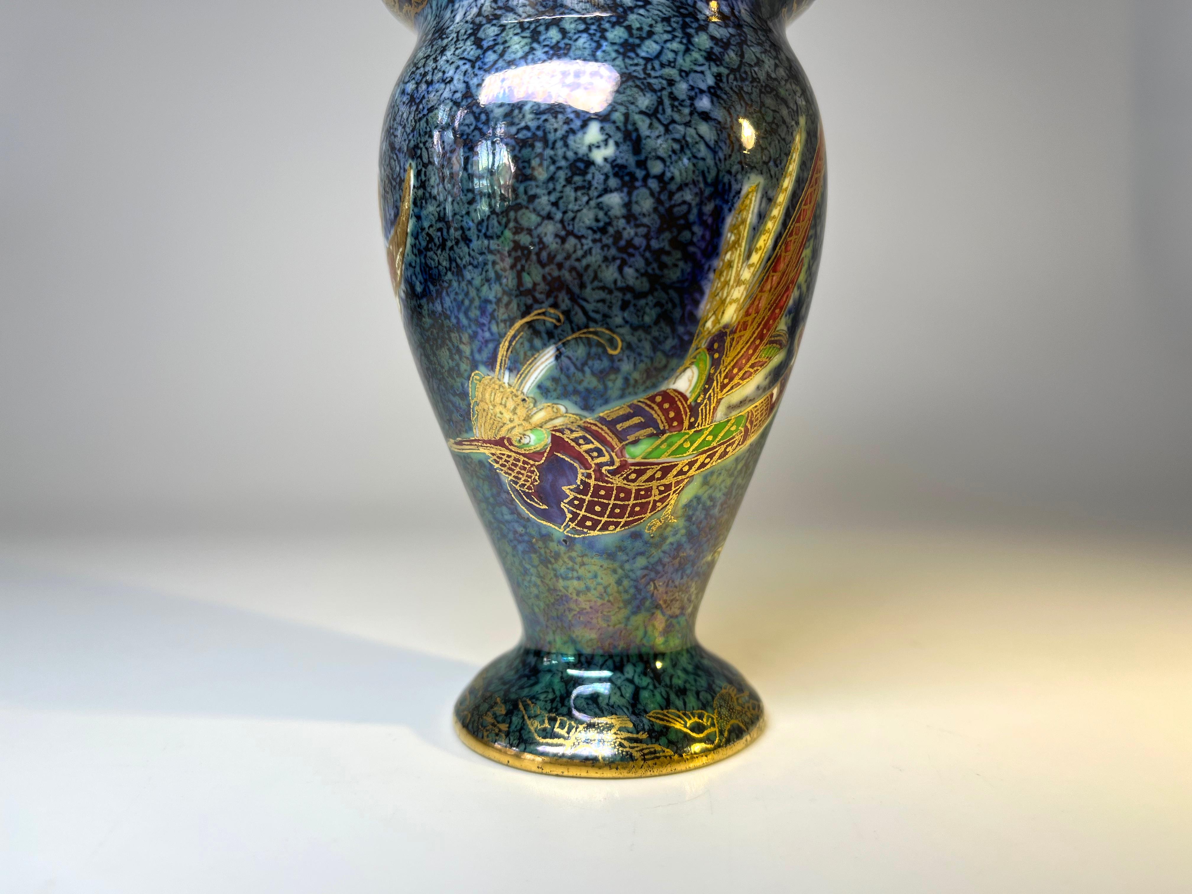 20th Century Fine Wedgwood Ordinary Lustre Exotic Gilded Birds Baluster Vase #Z5986 For Sale