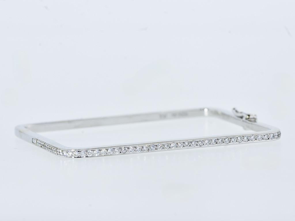 Fine White Brilliant Cut Diamonds set in a Square Bangle Bracelet, Mimi So. Excellent état - En vente à Aspen, CO