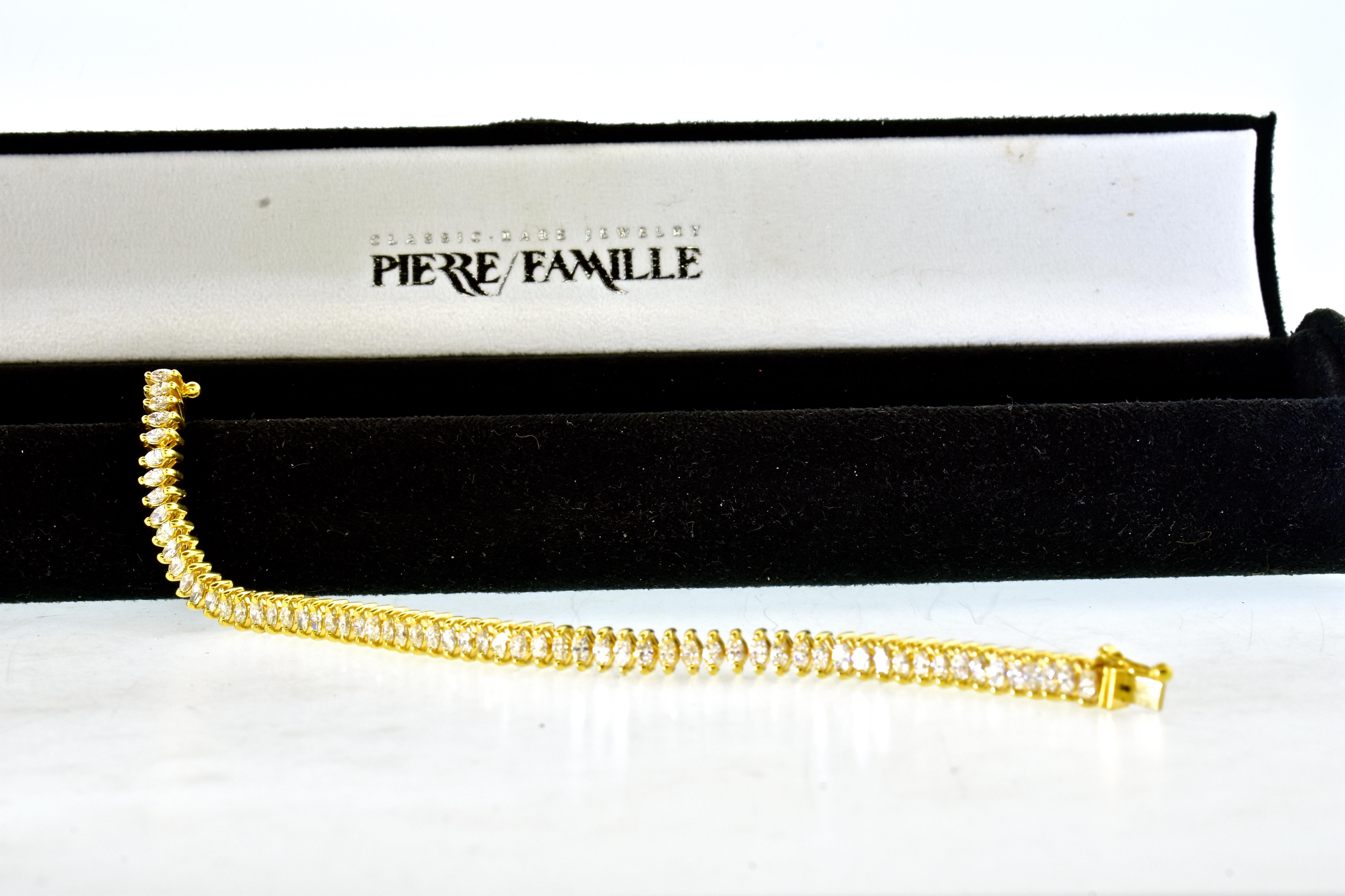 Fine White Diamond and Yellow Gold Contemporary Flexible Bracelet 4