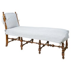 Fine William and Mary Maple Daybed, Boston