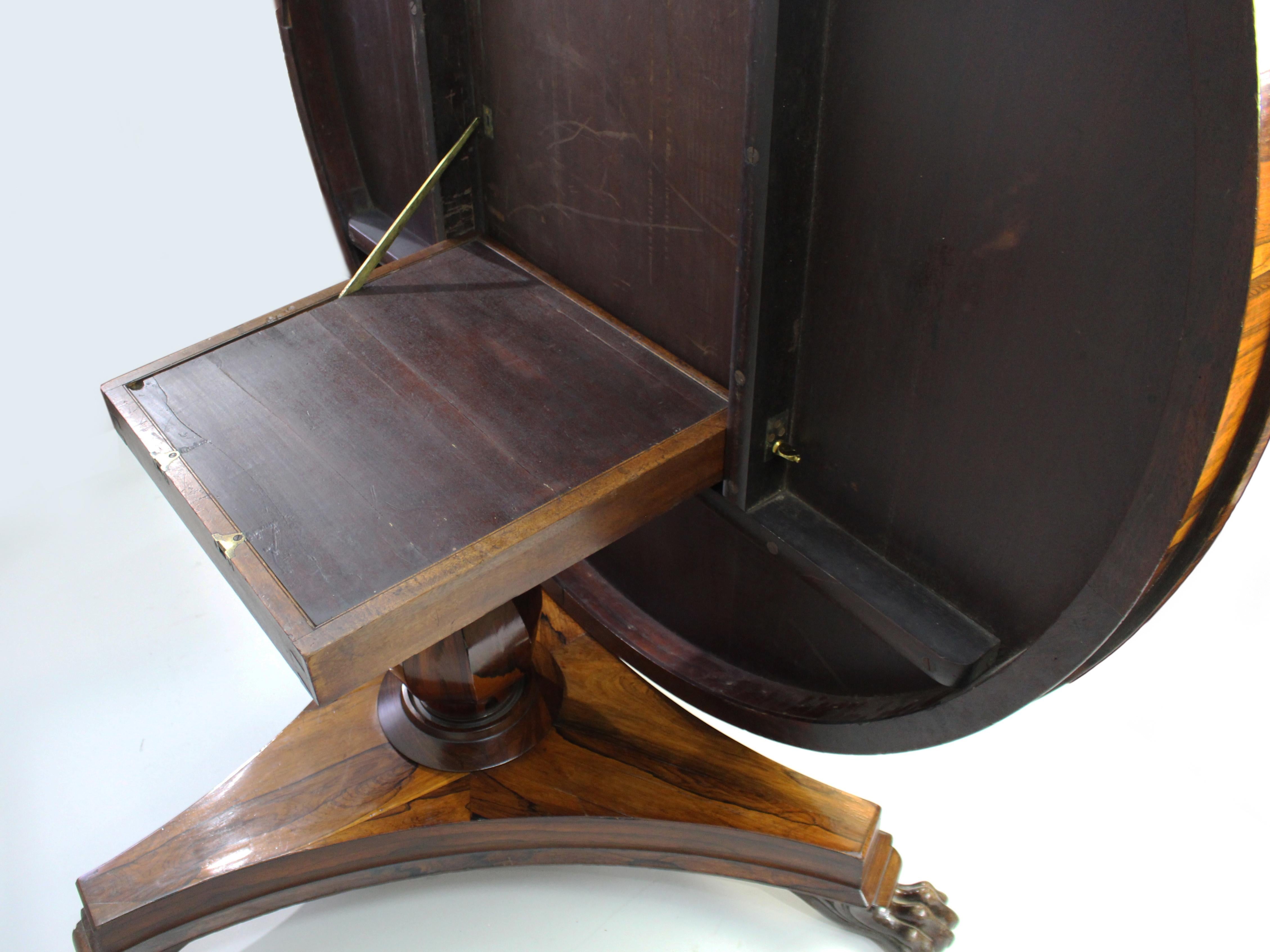 Fine William IV Sabina Wood Centre Table (c.1830) For Sale 6