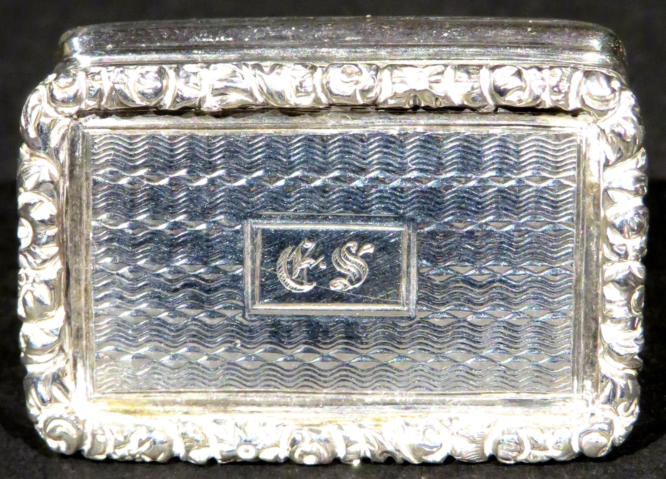 Fina vinagrera de plata de ley de Guillermo IV por Joseph Willmore, Birmingham, 1835 Inglés en venta