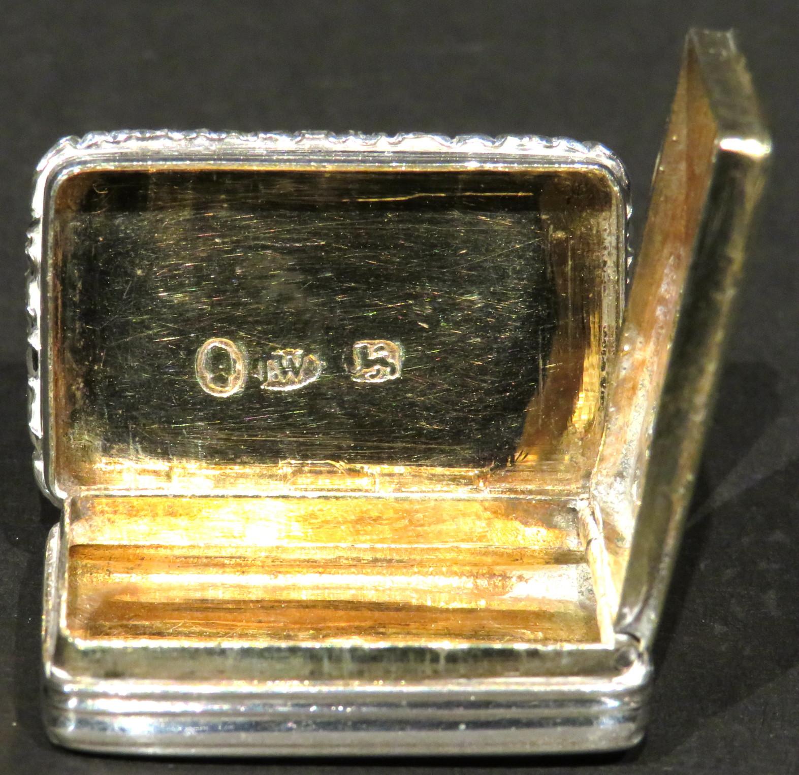 Fine William IV Sterling Silver Vinaigrette by Joseph Willmore, Birmingham, 1835 For Sale 1