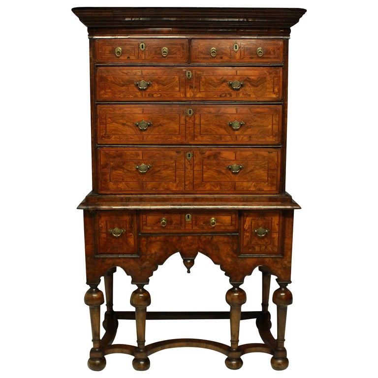 Fine William and Mary Chest on Stand in Walnut For Sale at 1stDibs