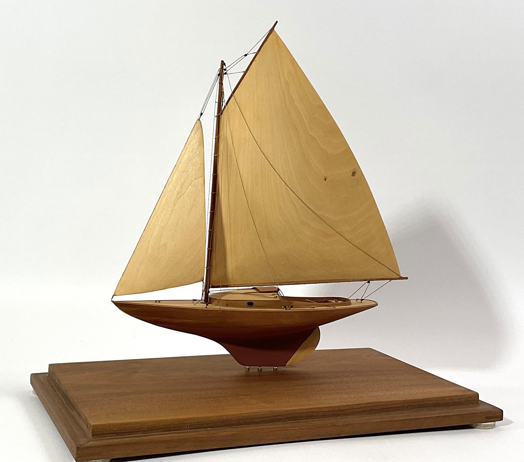 Fine Yacht Model of a Wianno Senior In Excellent Condition In Norwell, MA