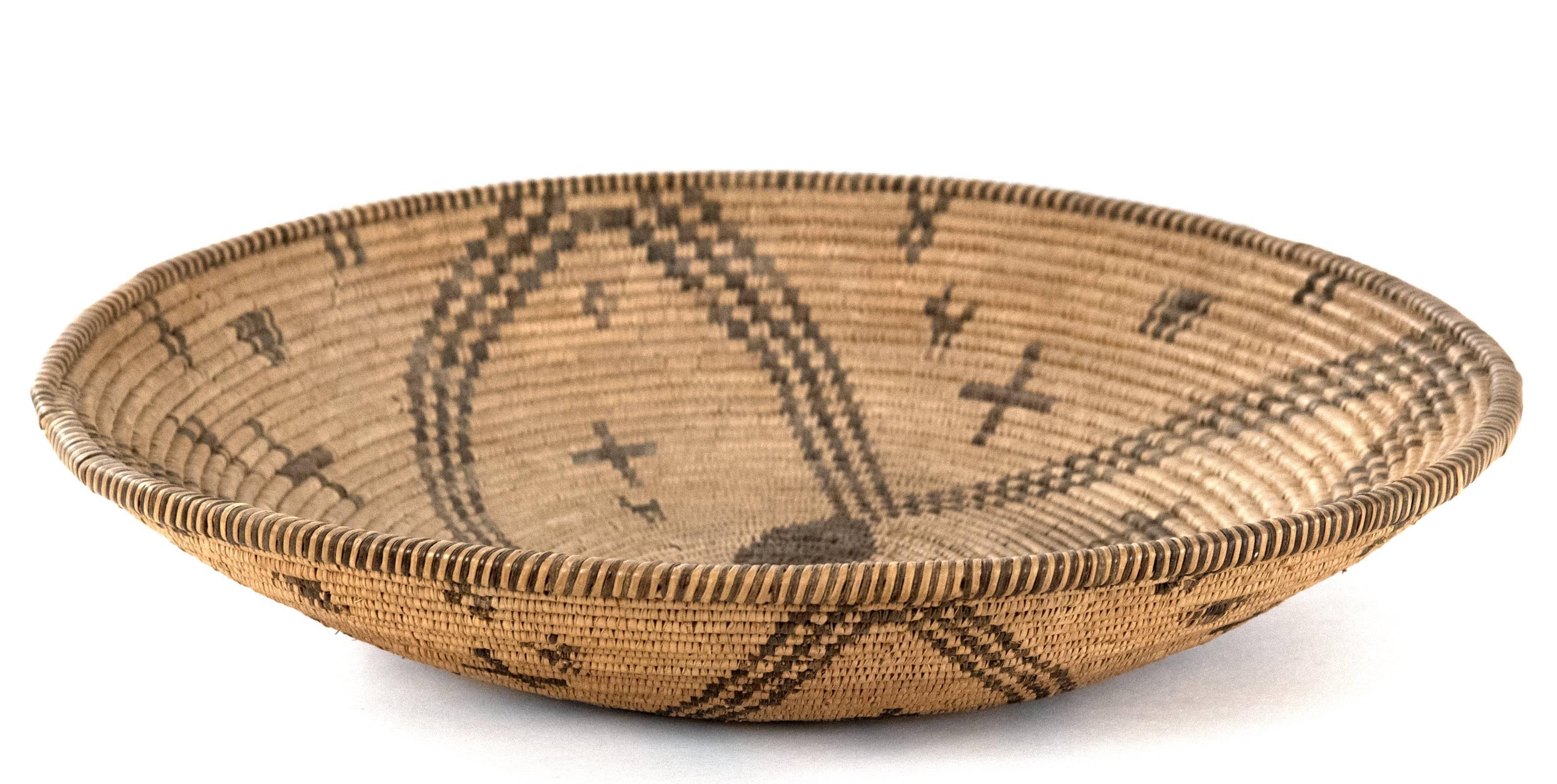 Fine Yavapai Apache Basketry Bowl In Excellent Condition In Salt Lake City, UT