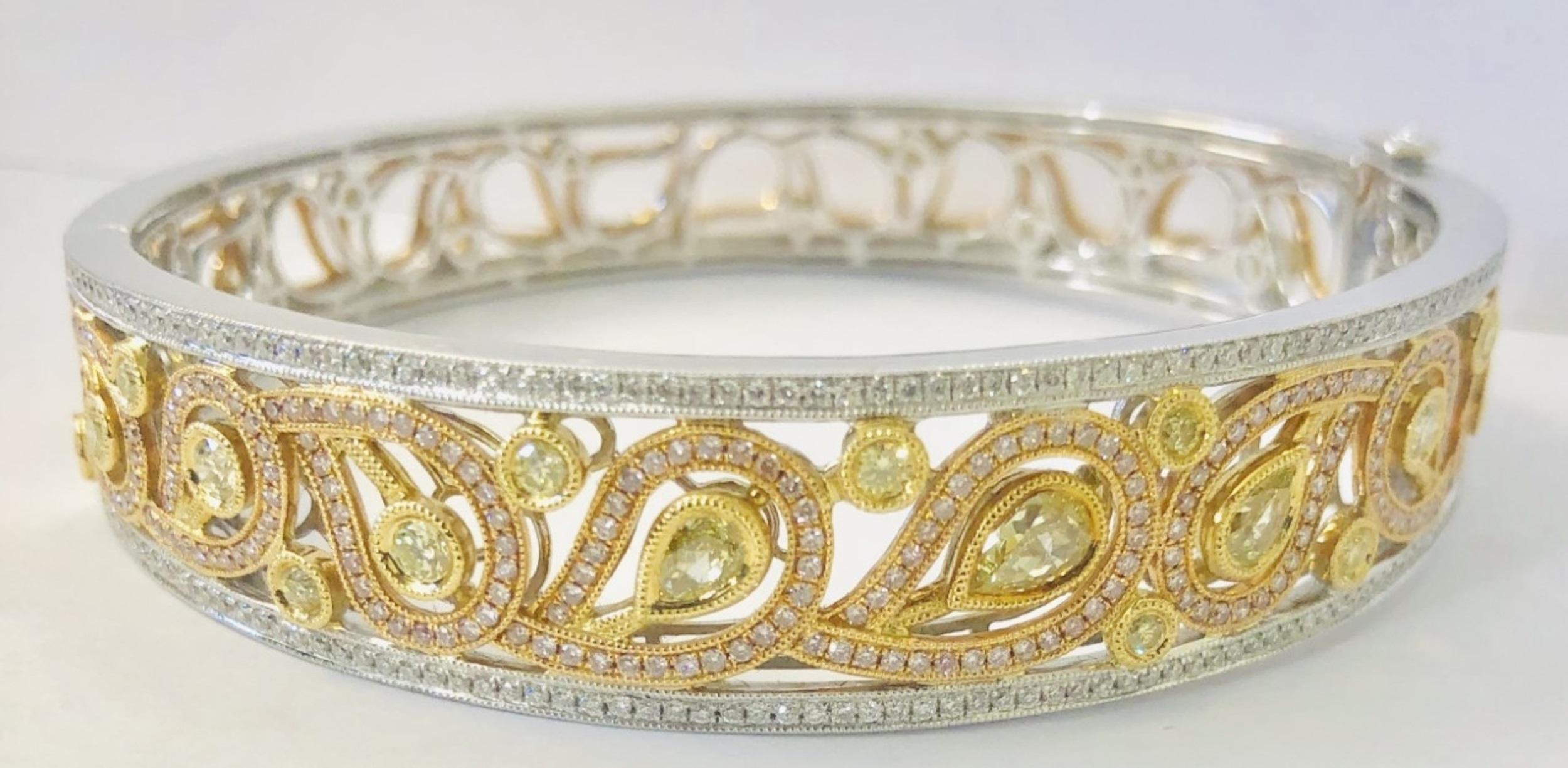 Fine Yellow Diamond Bangle Bracelet, 18 Karat Gold 1