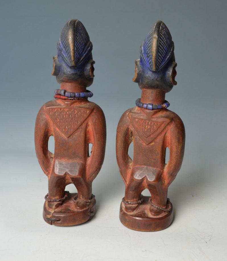 Paar Yoruba-Ibeji-Paar Abeokuta Afrikanische Stammeskunst Primitiv Afrikanisch (Handgeschnitzt) im Angebot