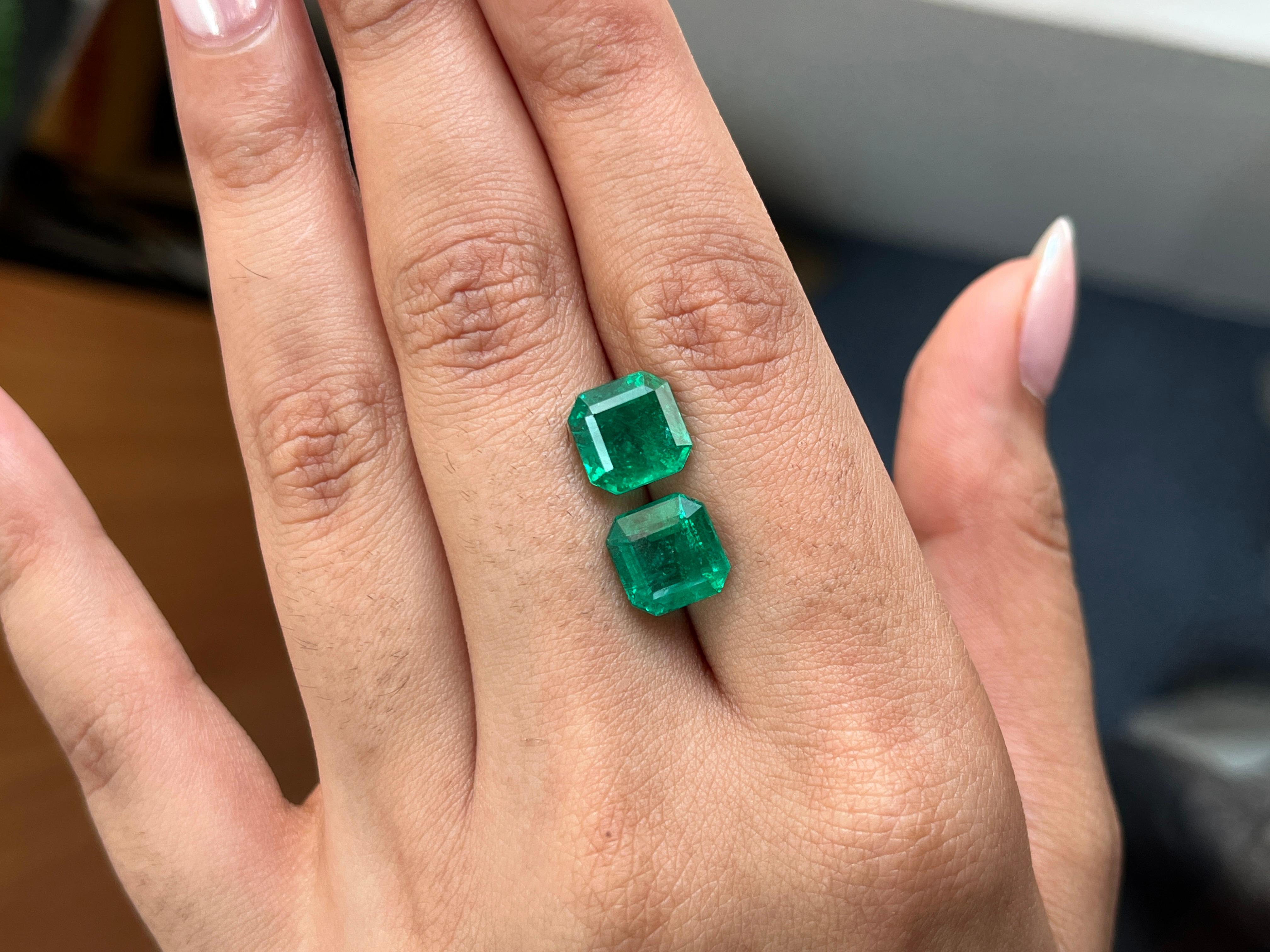 Fine Zambian Emerald Matching Pair, Vivid Green For Sale 1