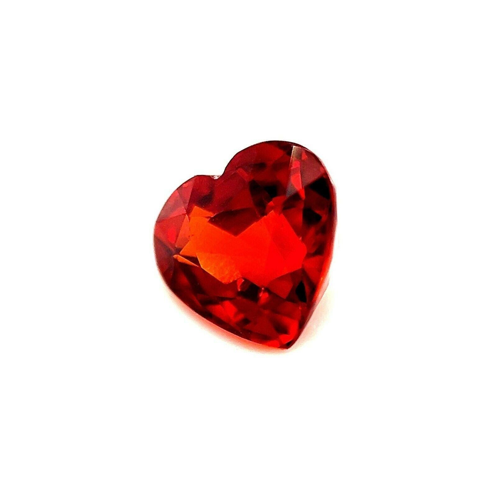 Fine1.13ct Vivid Orange Red Spessartine Garnet Heart Cut Loose Gem 6.2x5.7mm

Fine Natural Spessartine Garnet Loose Gemstone.
1.13 Carat with a beautiful reddish orange colour and very good clarity. This stone also has an excellent heart cut with