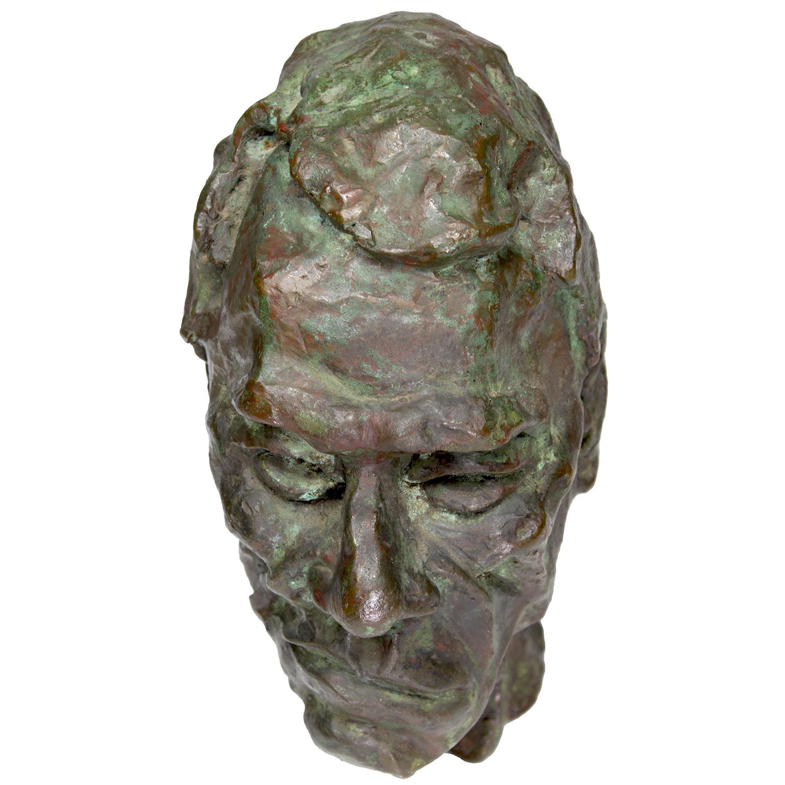 Buste en bronze d'un homme à la manière de Sir Jacob Epstein (britannique, 1880-1959), artiste inconnu. Ce bronze patiné vert, d'une grande beauté, ressemble quelque peu au buste de Josef Holbrooke (1978-1958), compositeur et pianiste anglais,