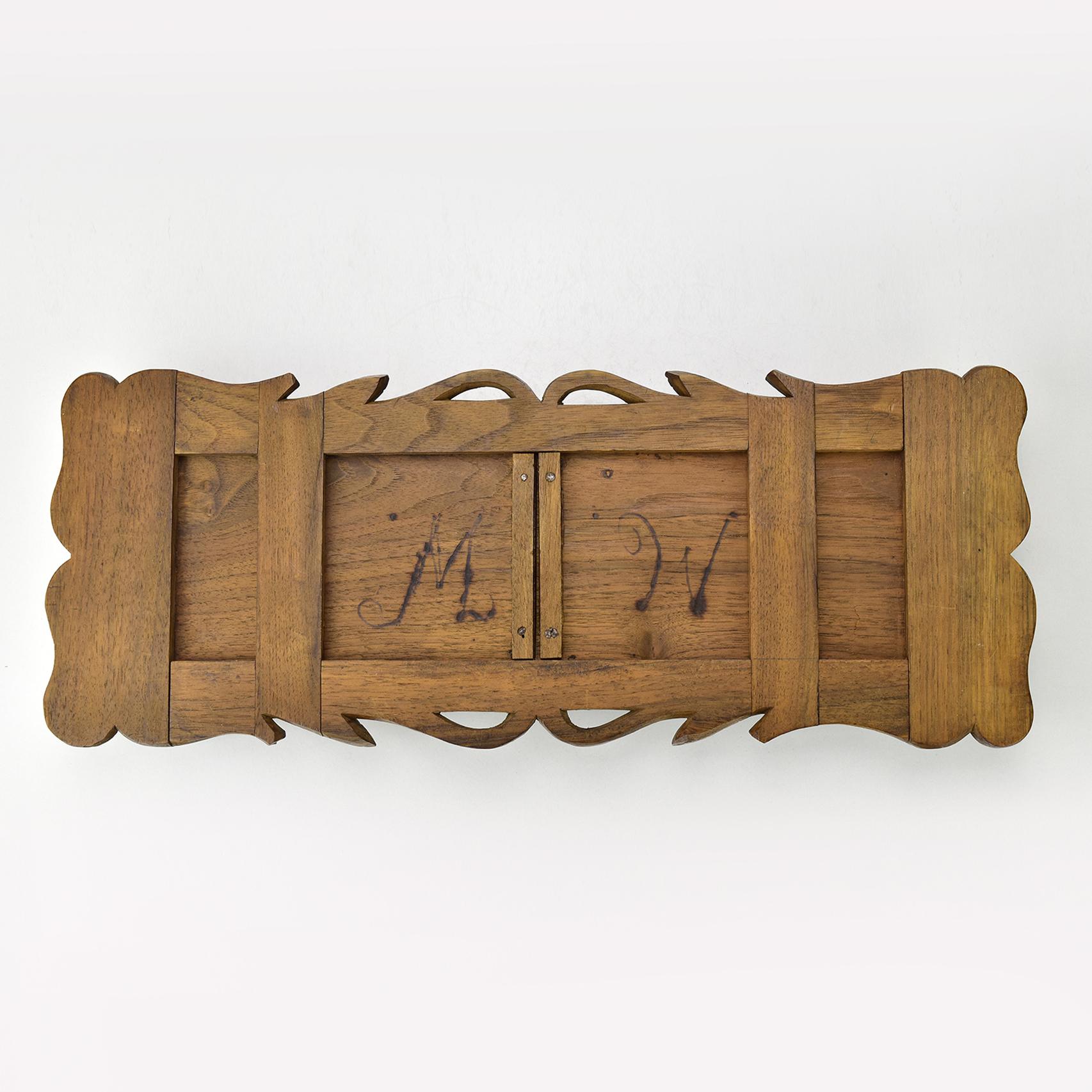 Late 19th Century Finely Carved Antique Black Forest Extendible Bookends with Pheasants Brienz