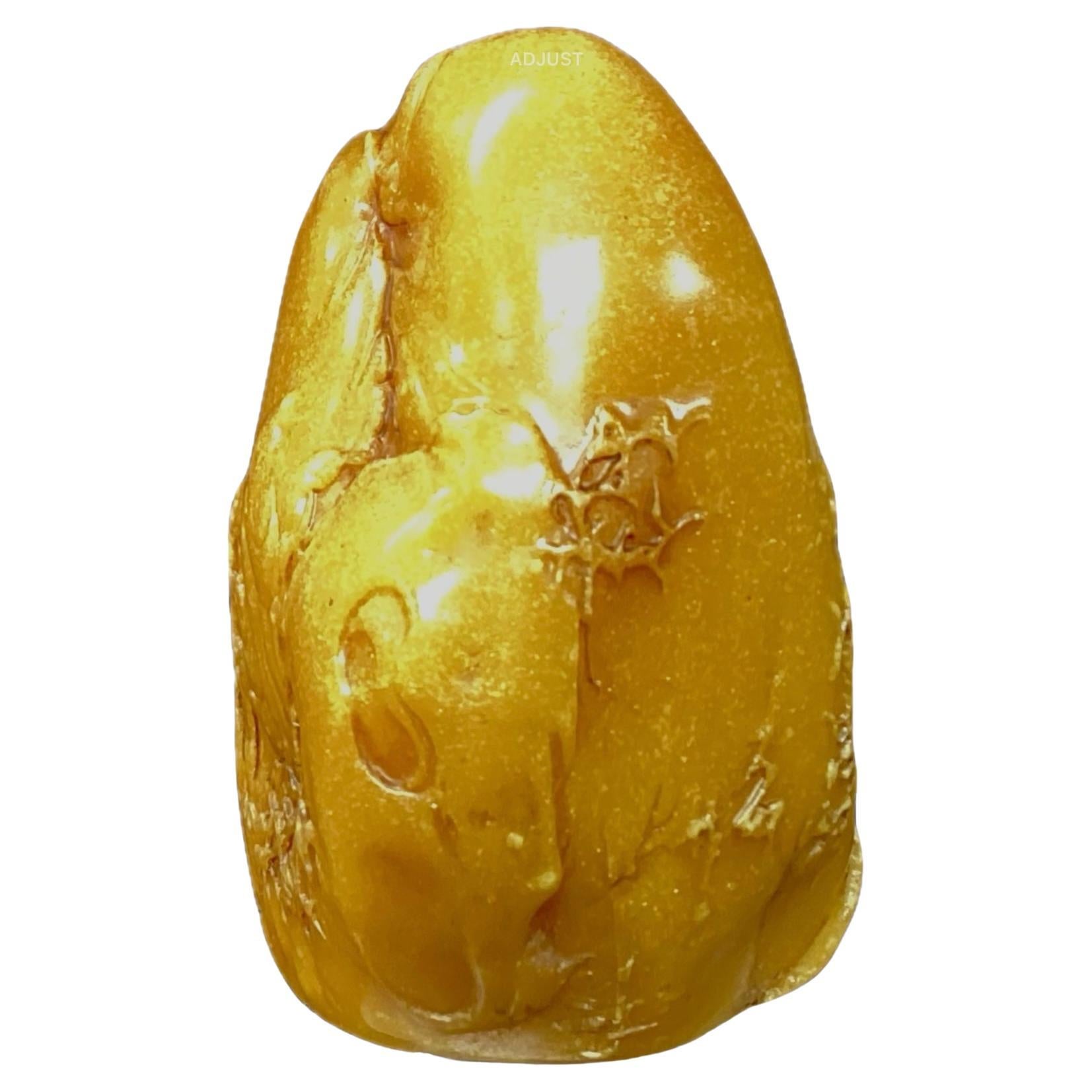 Chinois Paysage et personnage chinois finement sculptés en pierre ollaire de couleur moutarde en vente