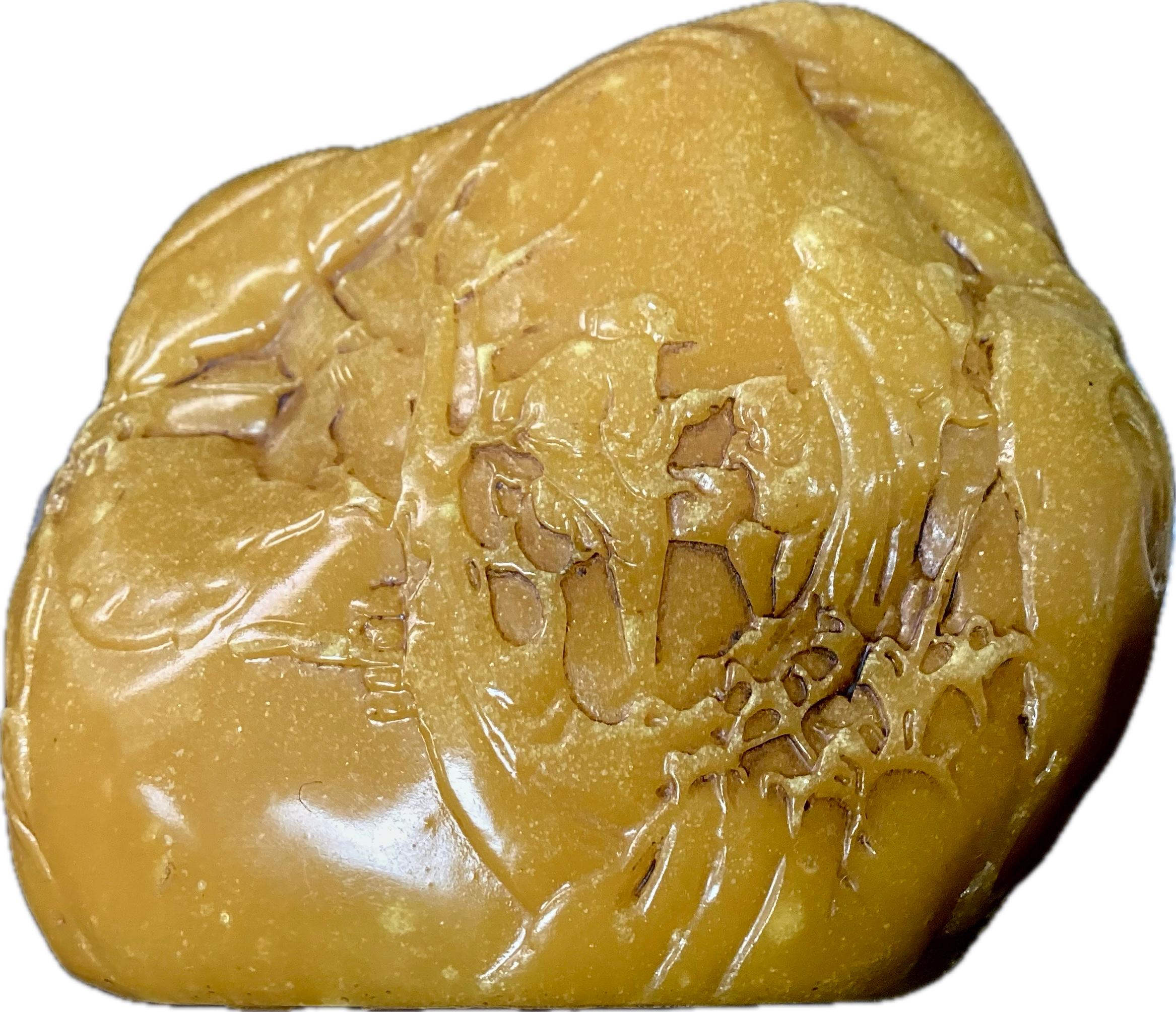 Sculpté à la main Paysage et personnage chinois finement sculptés en pierre ollaire de couleur moutarde en vente