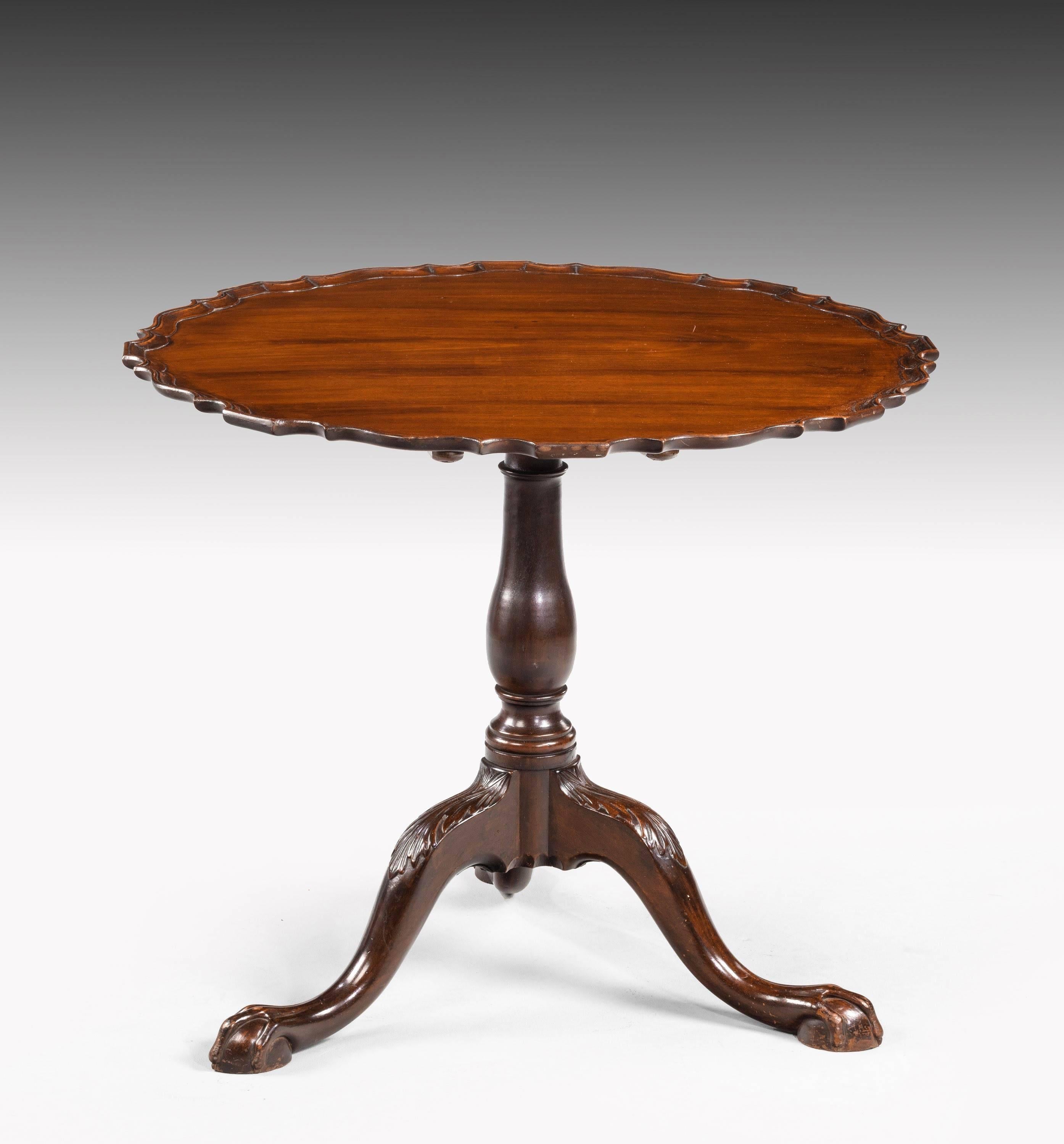 English Finely Carved Chippendale Style Mahogany Pie-Crust Tilt Table