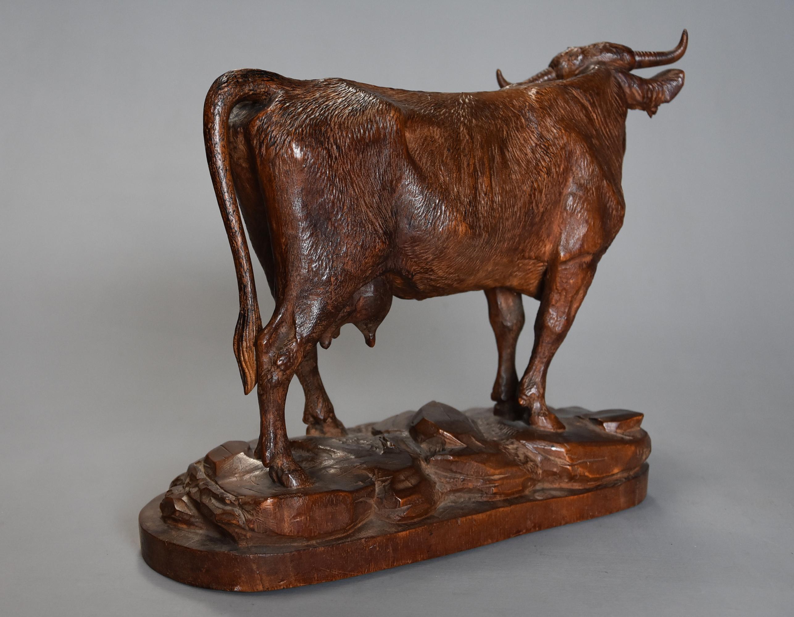 Finely Carved Late 19th Century Linden Wood Black Forest Cow, Possibly Huggler  For Sale 6