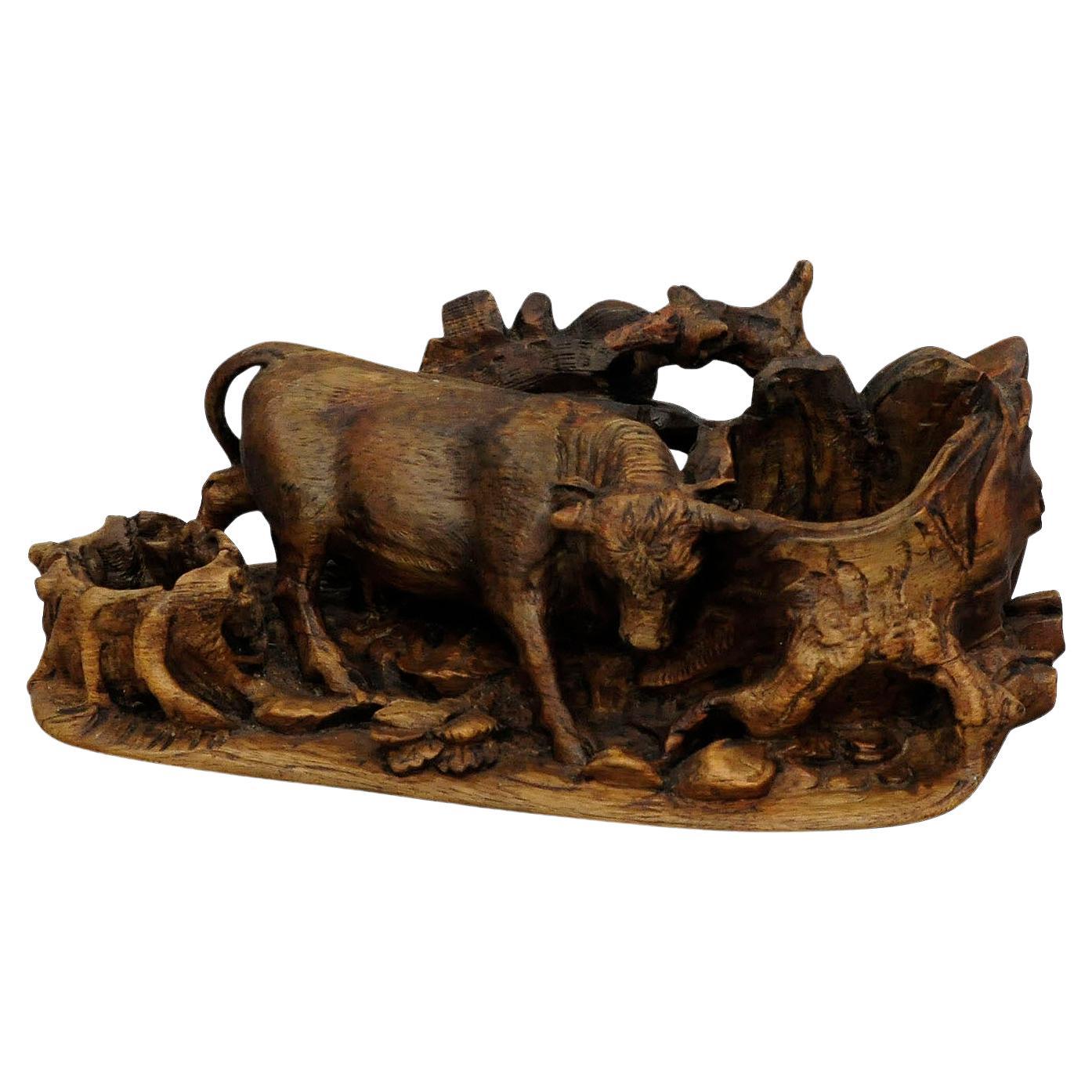 Finely Carved Statue of a Bull, Black Forest ca. 1900 For Sale